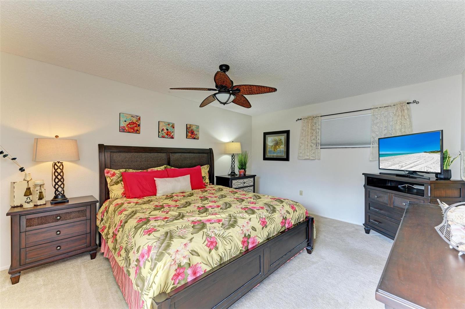 110 WOODLAND PL #110