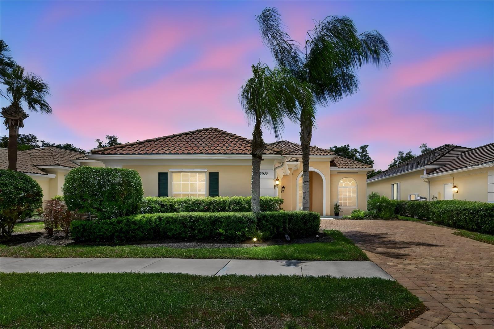 5821 FERRARA DR