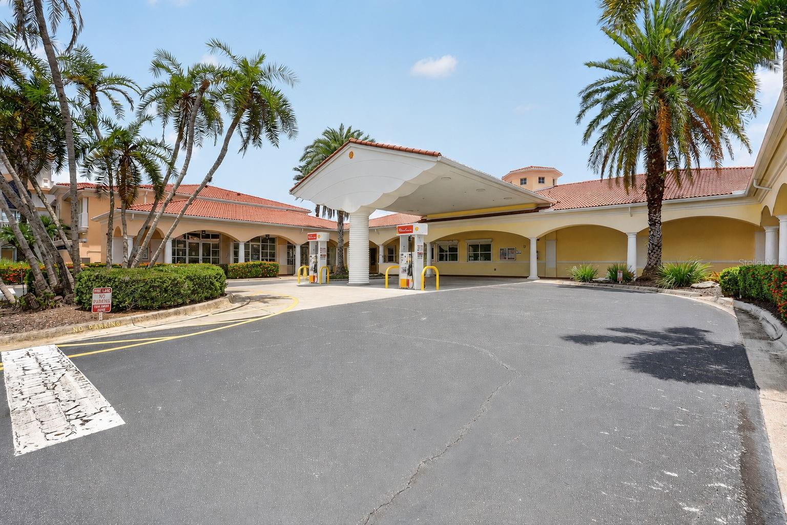 5821 FERRARA DR