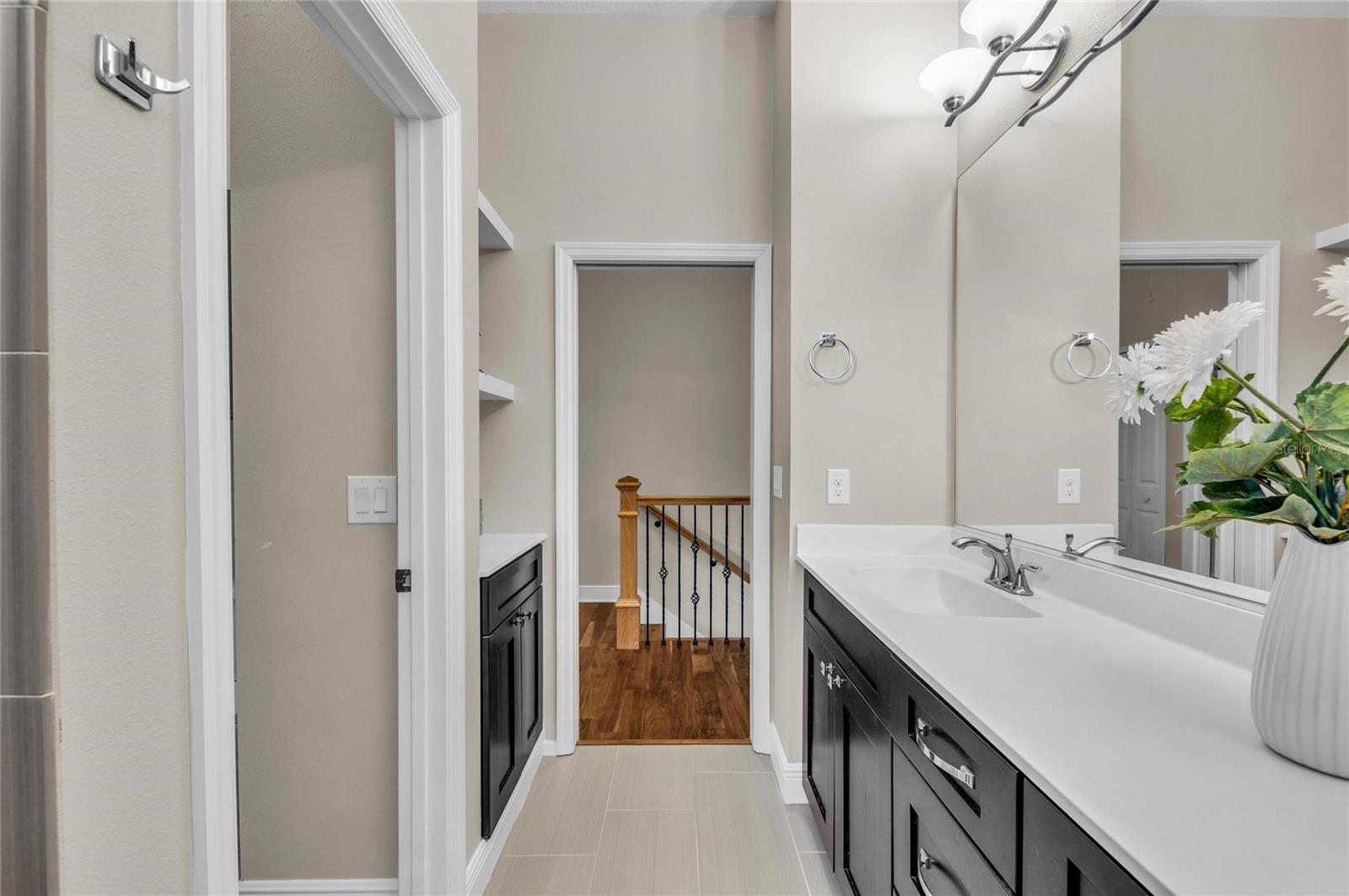 5911 RIVER FOREST CIR