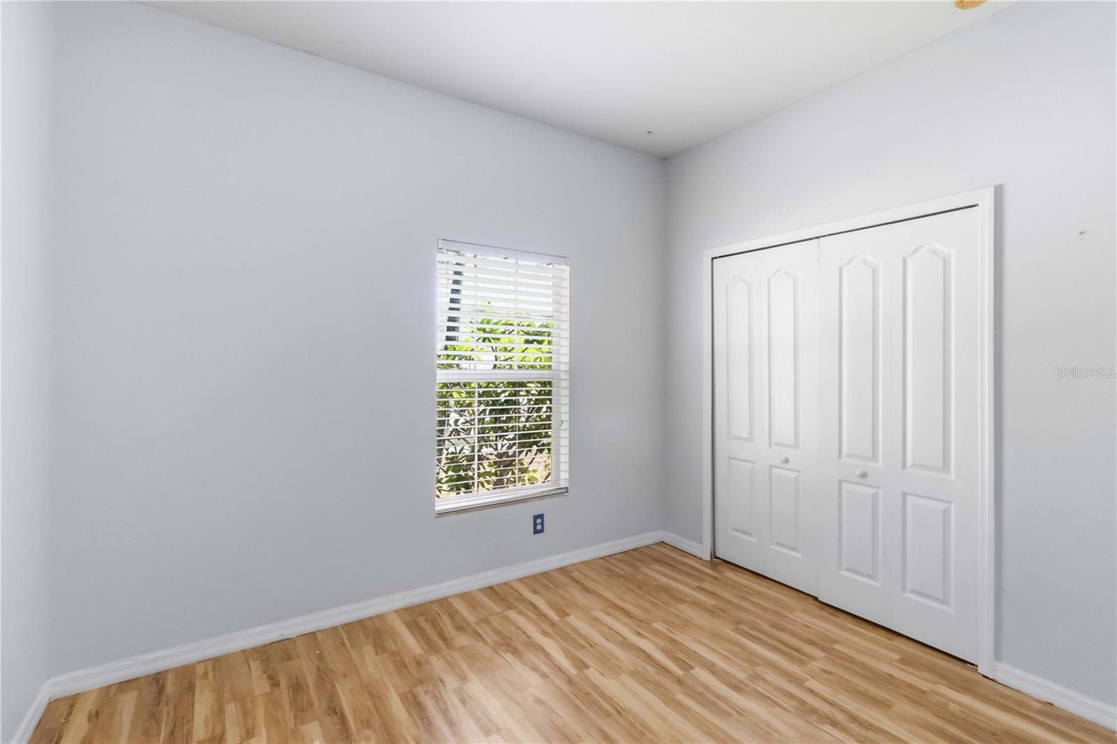820 PARKER DEN DR