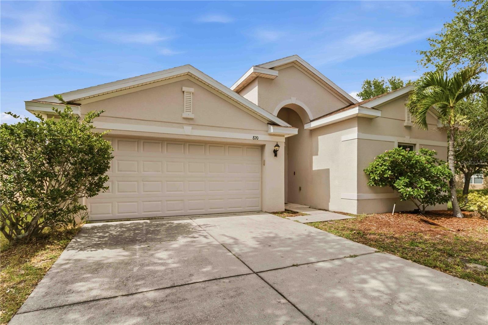 820 PARKER DEN DR