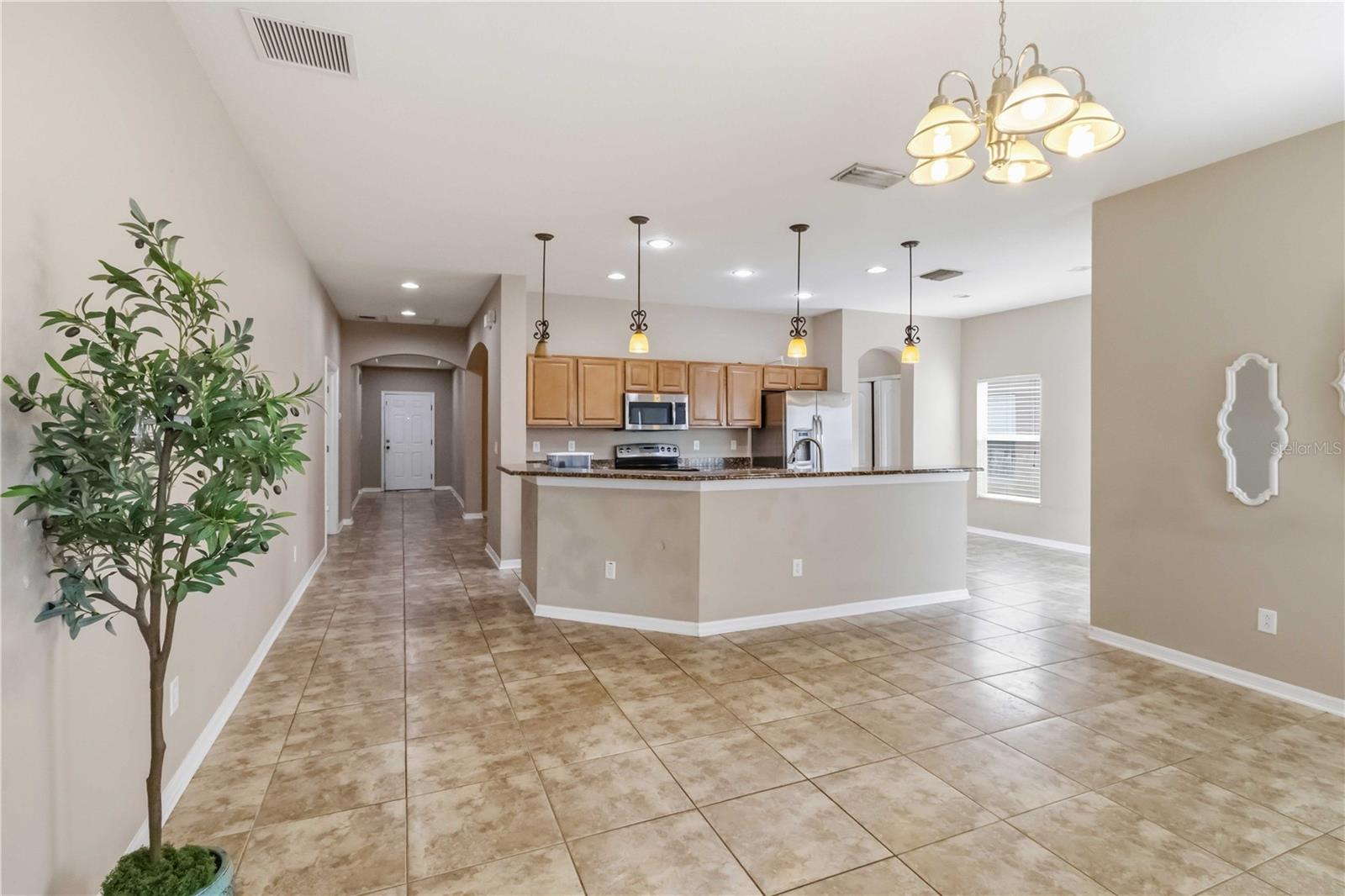 820 PARKER DEN DR