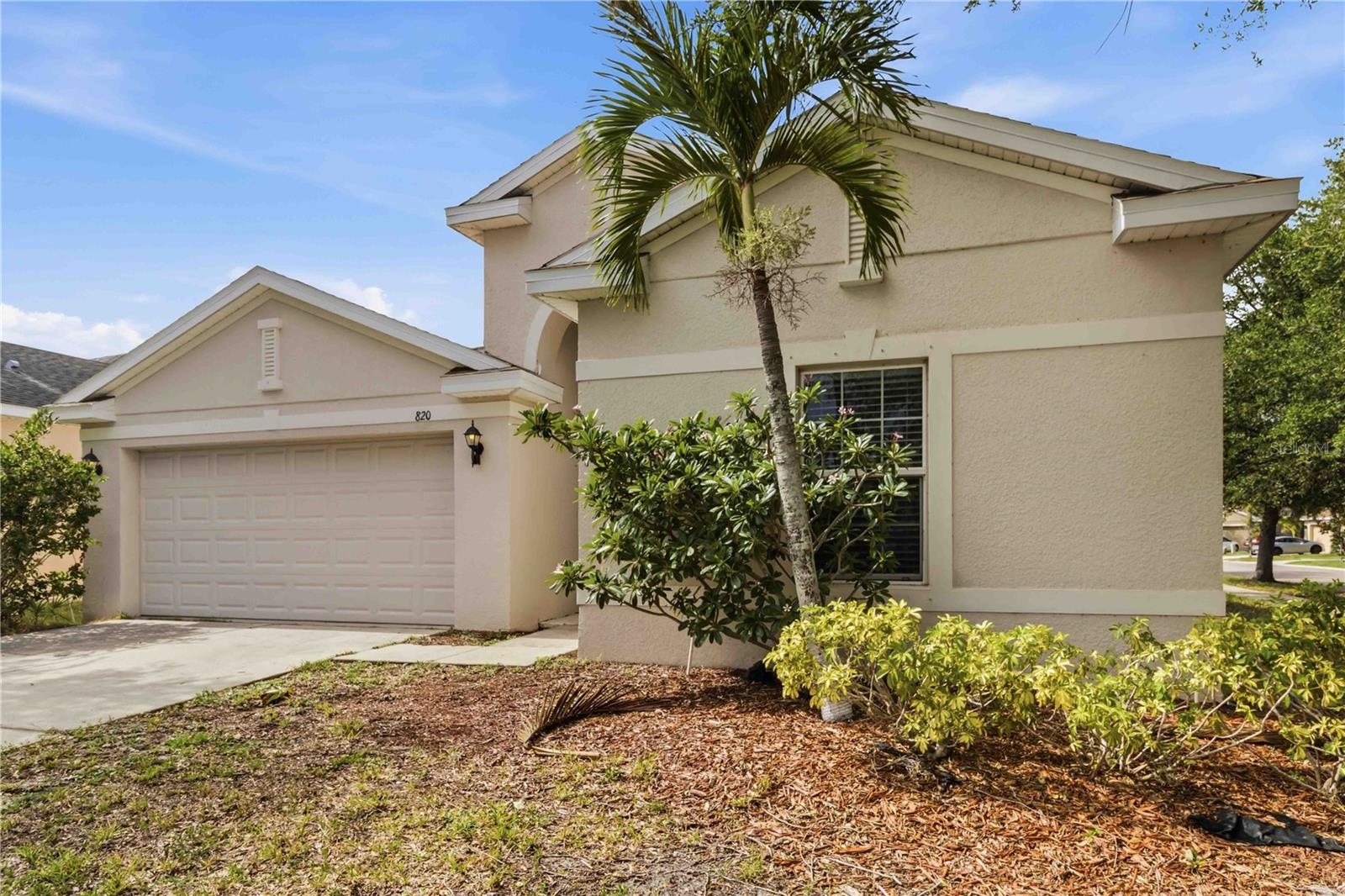 820 PARKER DEN DR