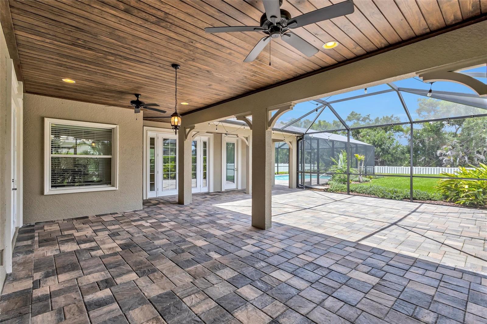 1436 HICKORY VIEW CIR