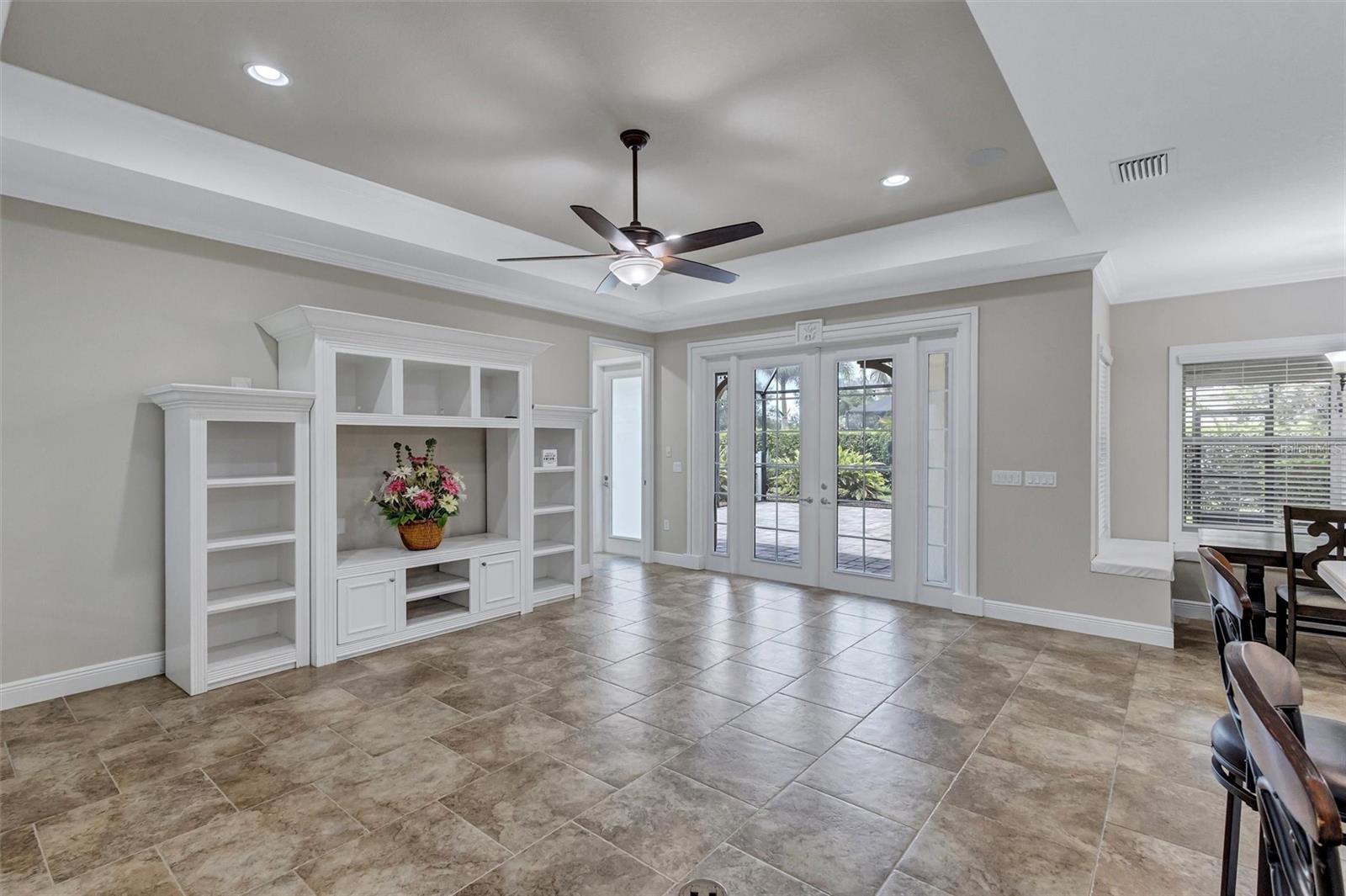 1436 HICKORY VIEW CIR