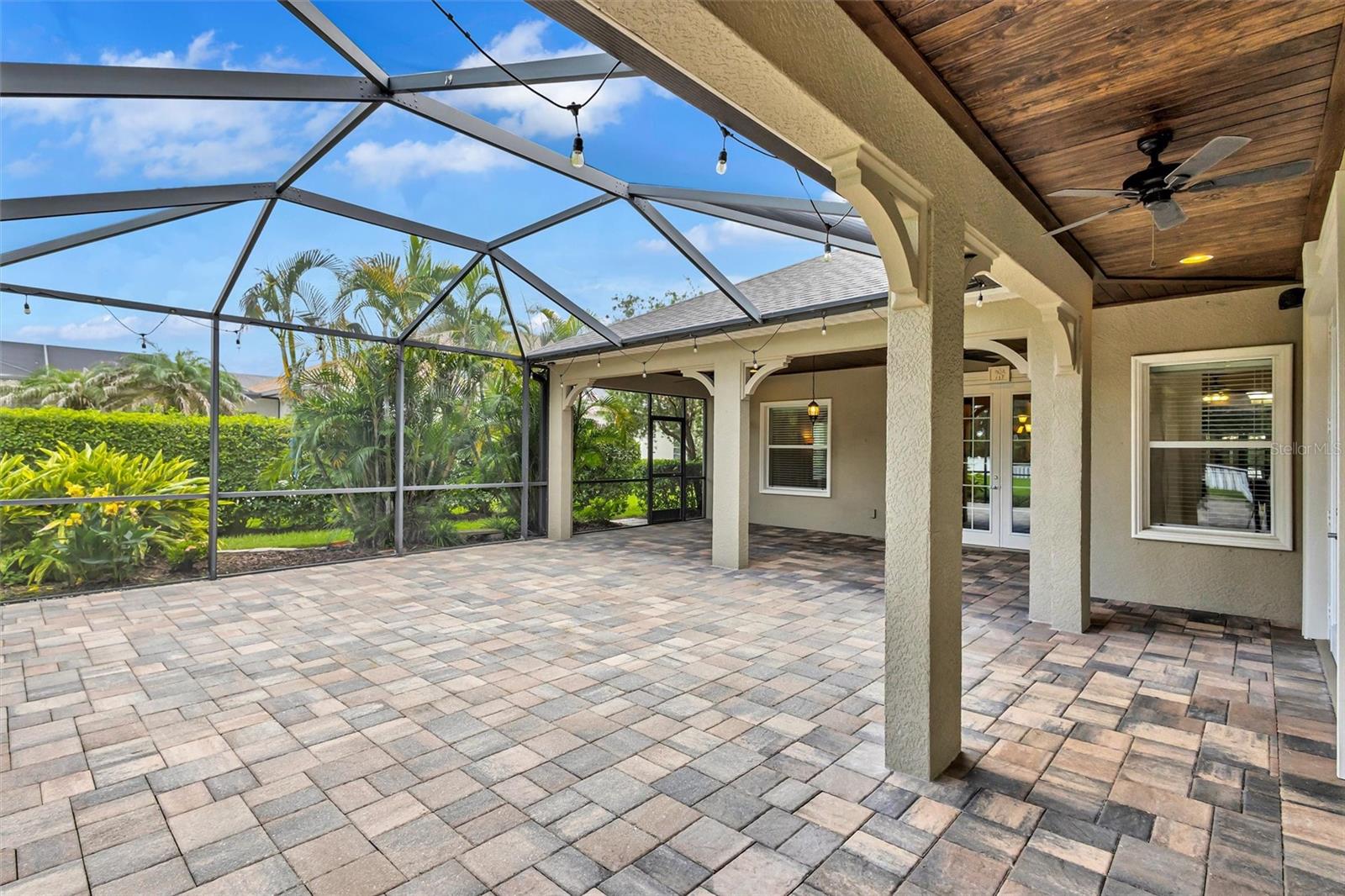1436 HICKORY VIEW CIR
