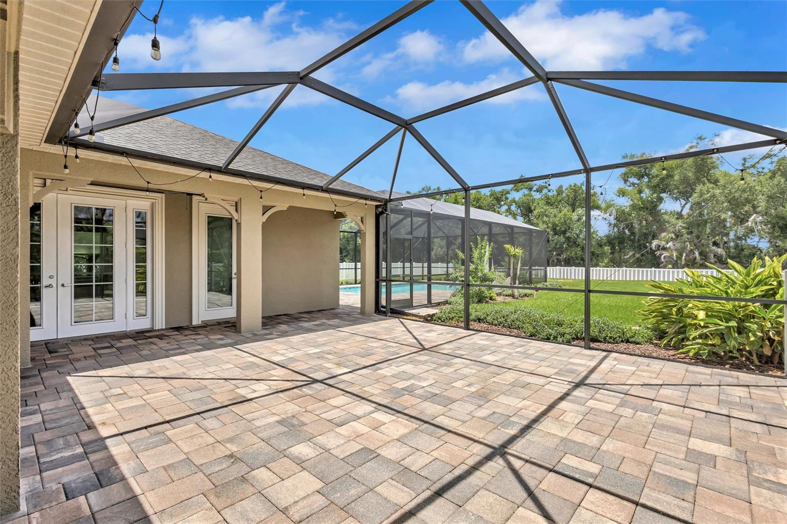 1436 HICKORY VIEW CIR