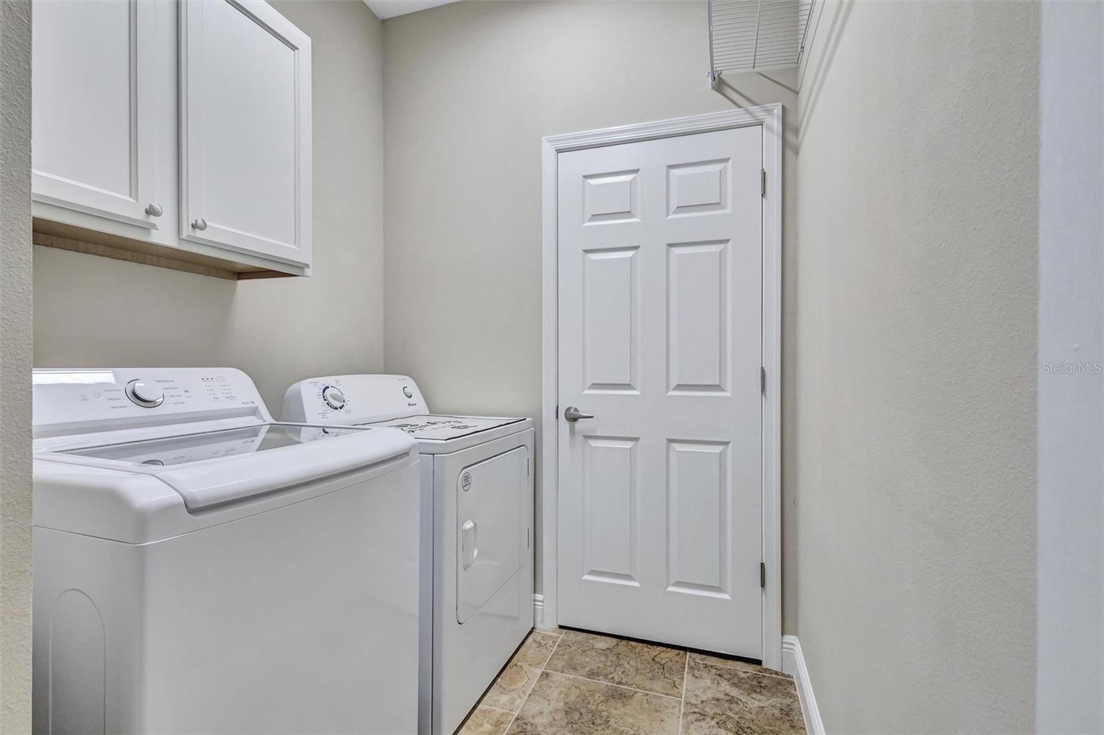 1436 HICKORY VIEW CIR