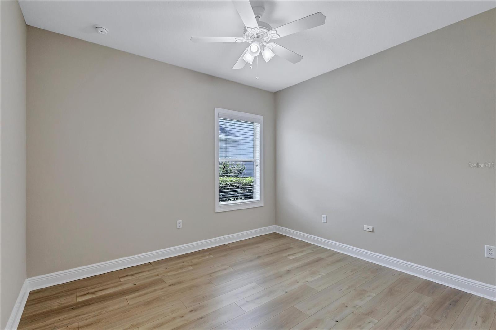 1436 HICKORY VIEW CIR
