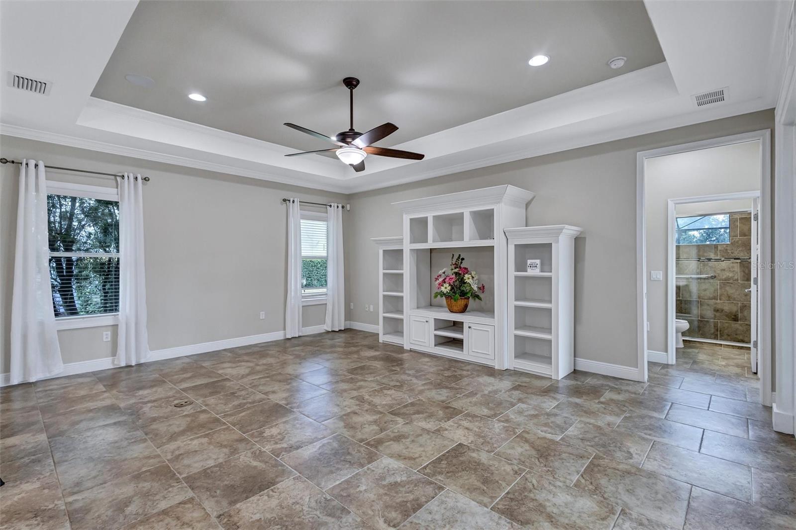 1436 HICKORY VIEW CIR
