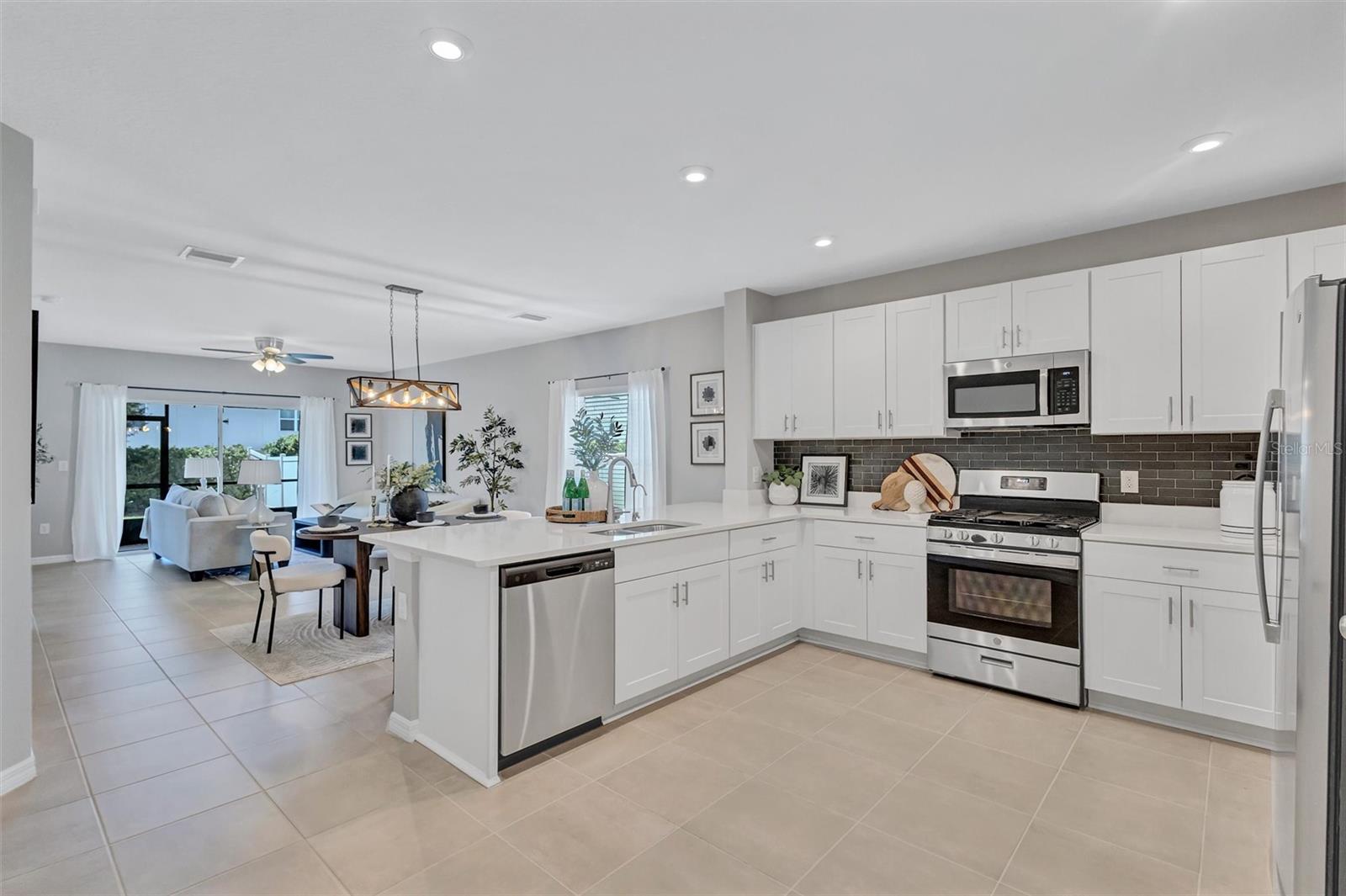 6255 SPRINGMONT LOOP