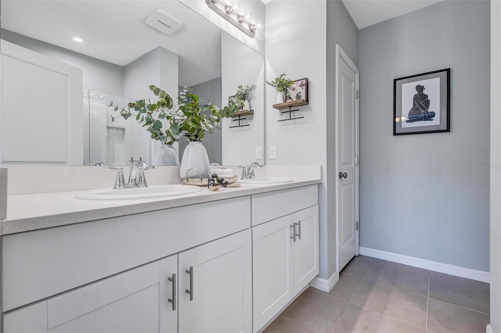 6255 SPRINGMONT LOOP