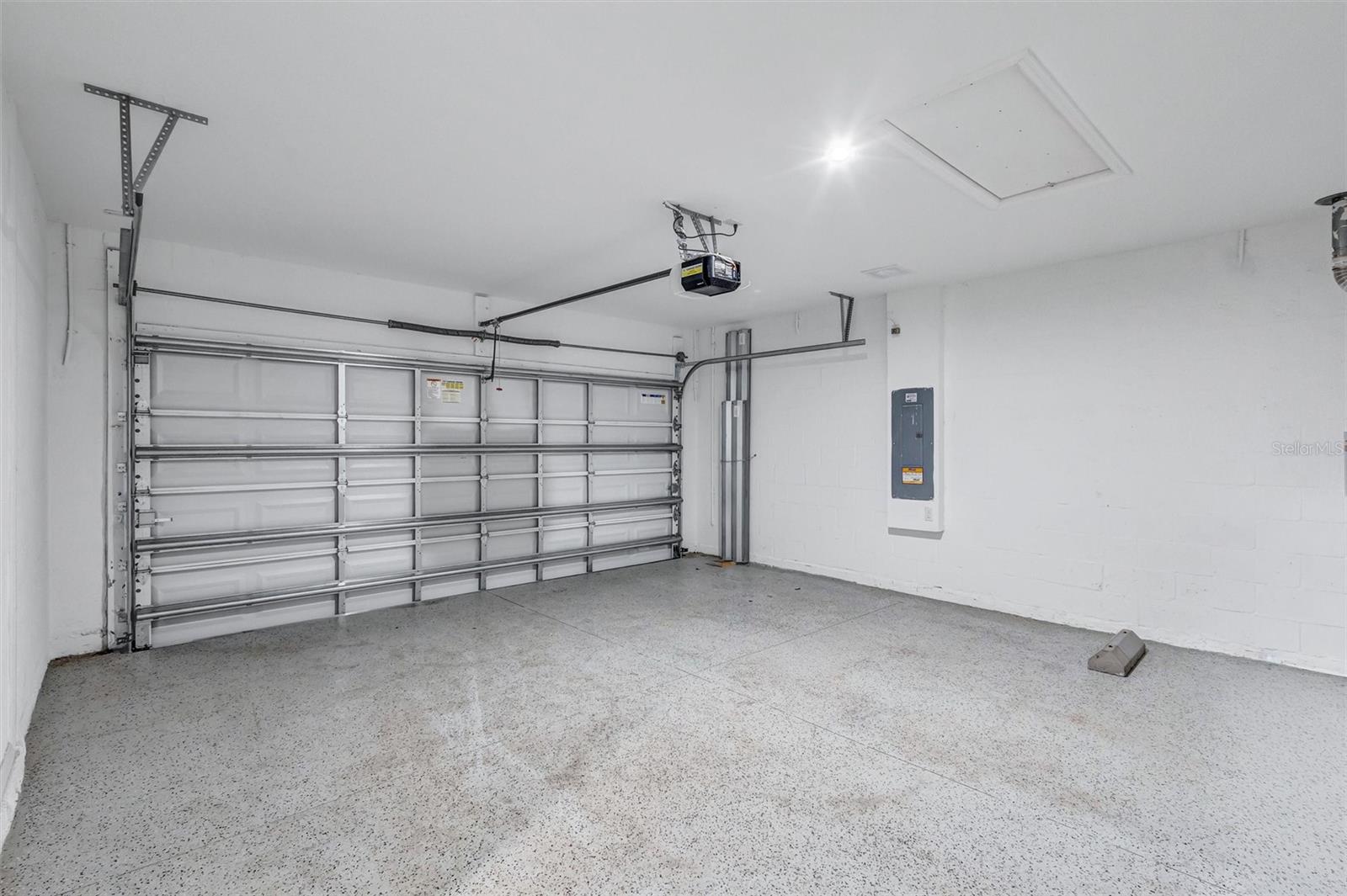 6255 SPRINGMONT LOOP