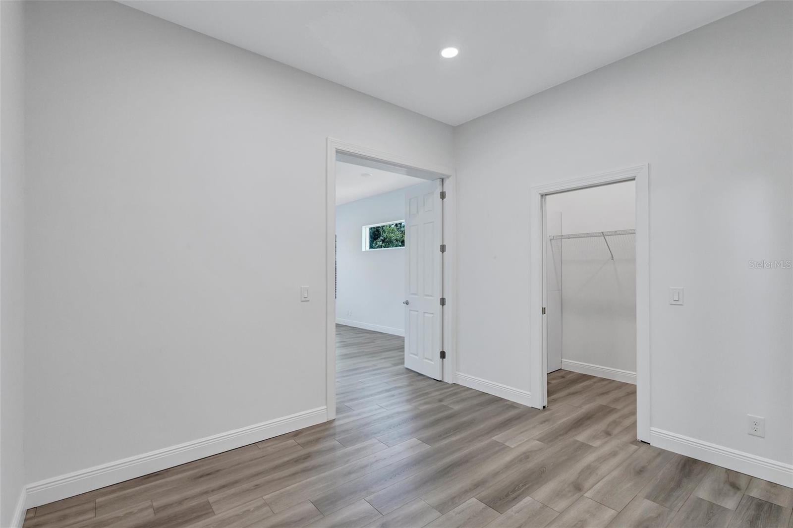 1911 148TH CT E