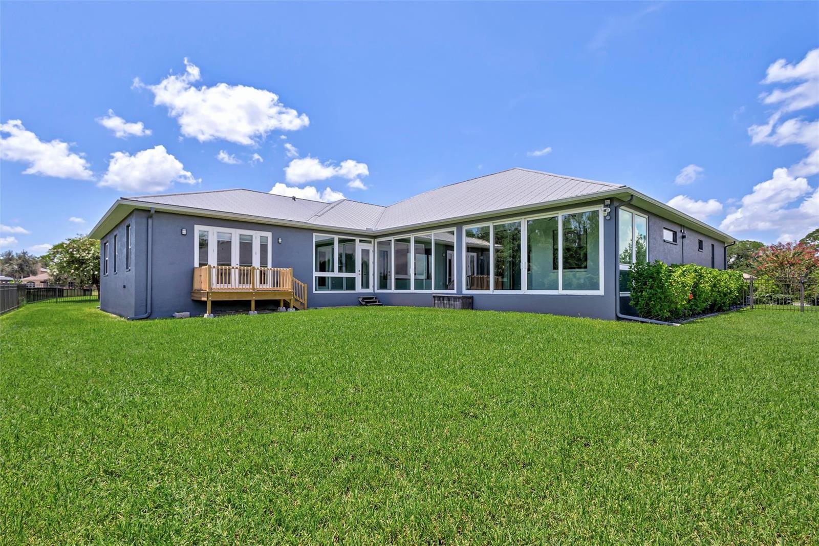 1911 148TH CT E