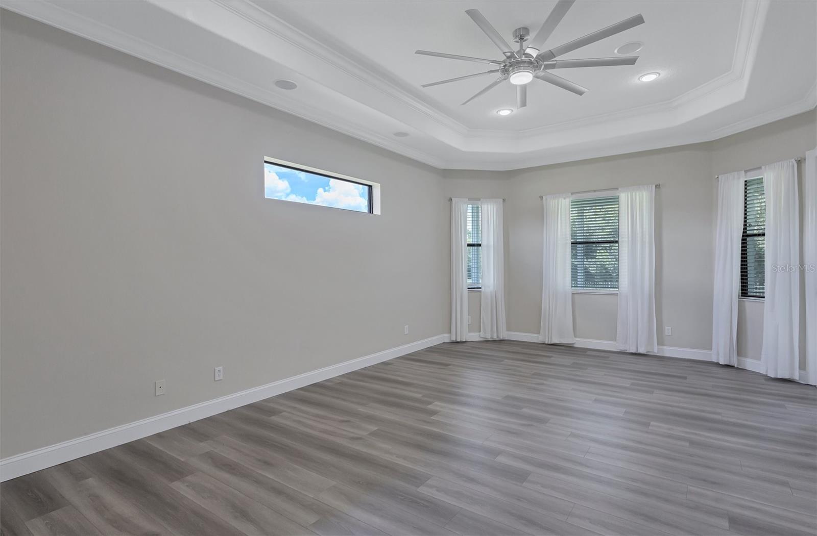1911 148TH CT E