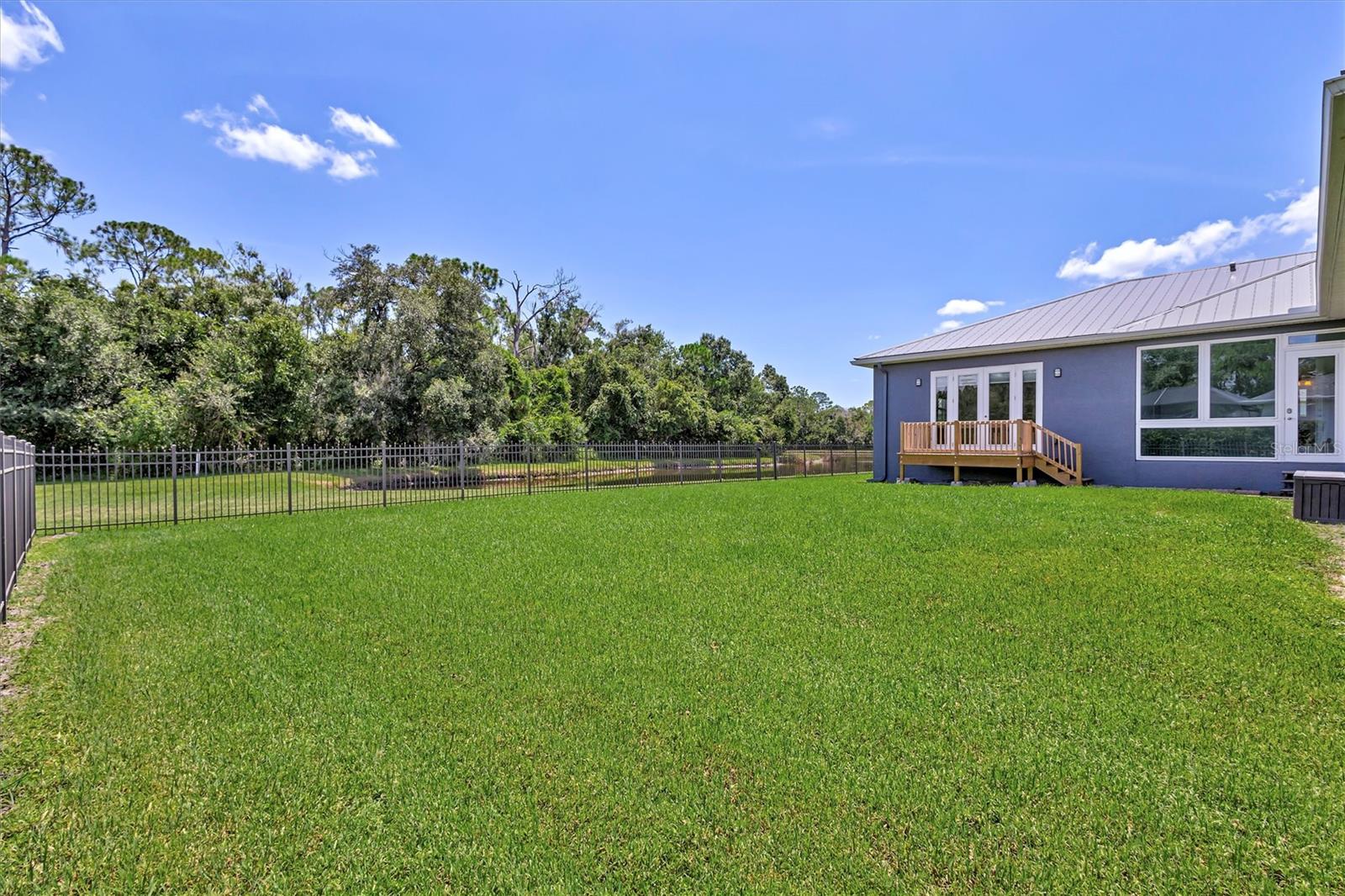 1911 148TH CT E