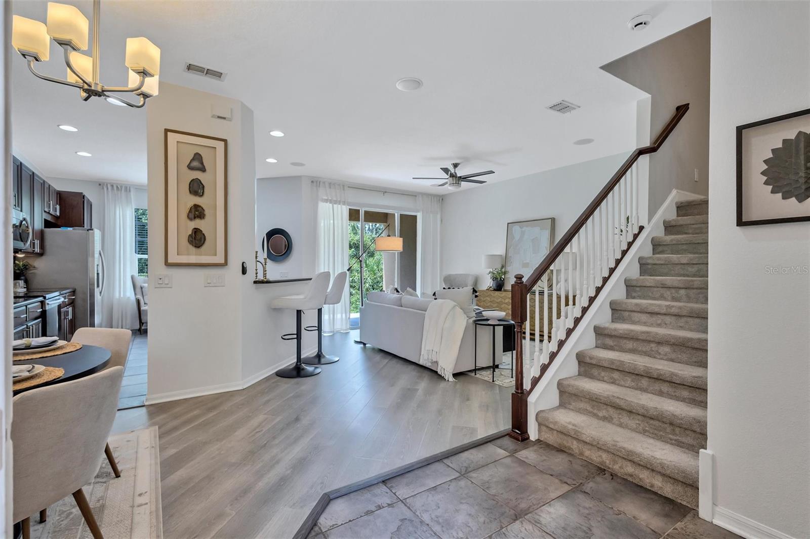 8228 VILLA GRANDE CT