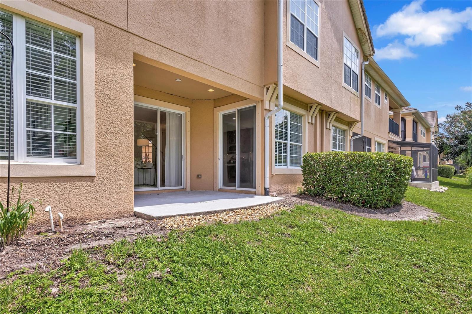 8228 VILLA GRANDE CT