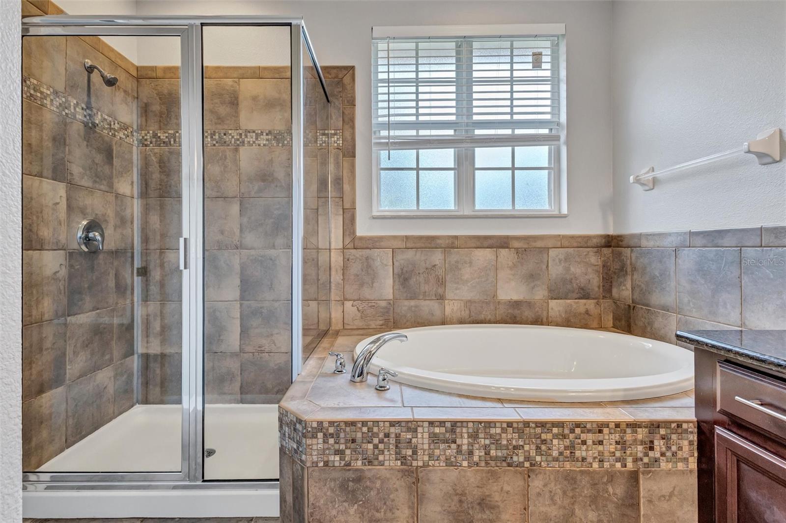 8228 VILLA GRANDE CT