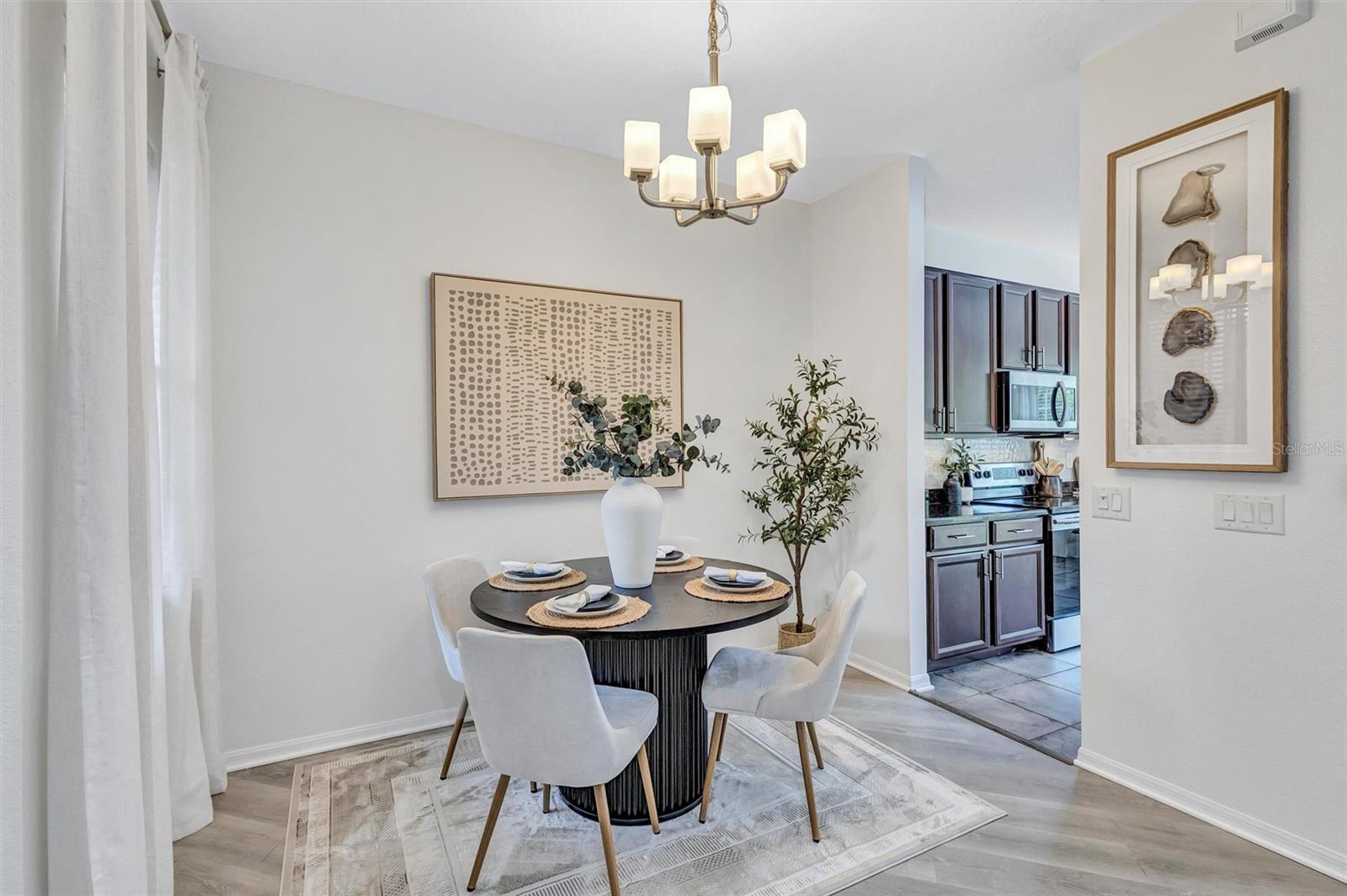 8228 VILLA GRANDE CT