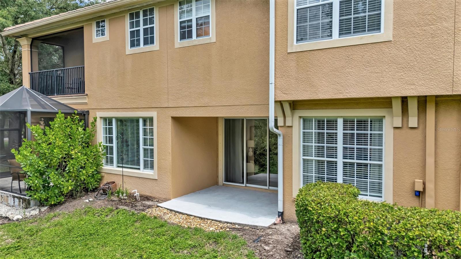 8228 VILLA GRANDE CT