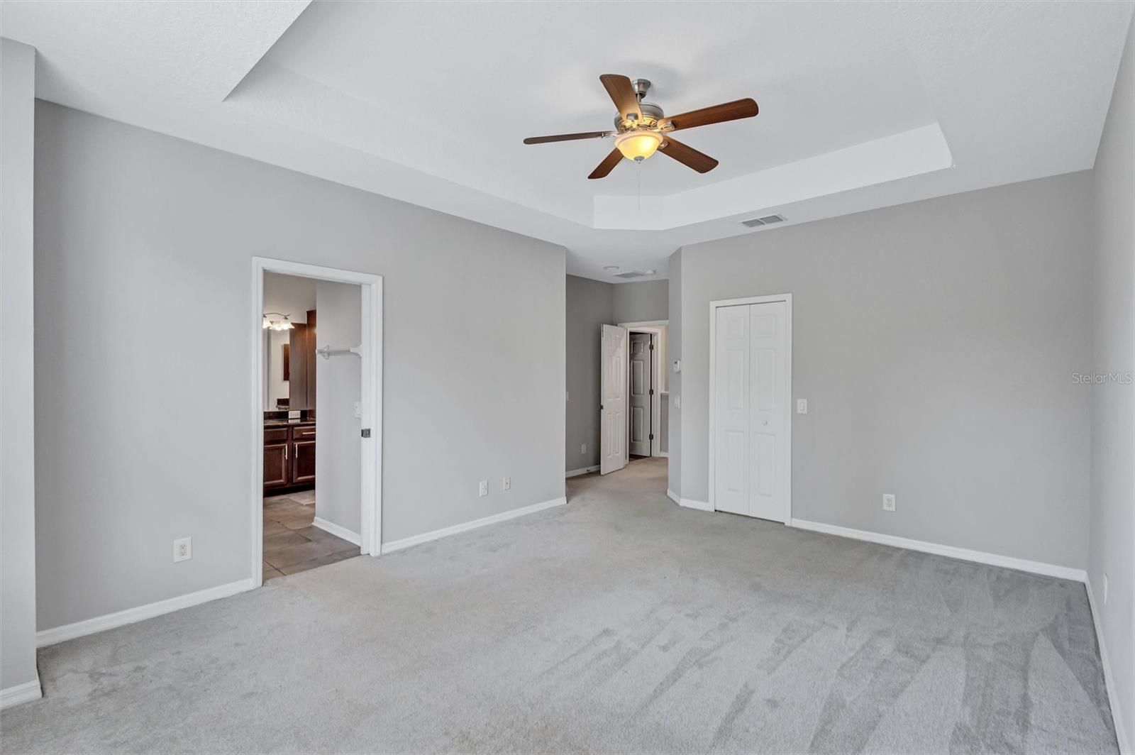 8228 VILLA GRANDE CT