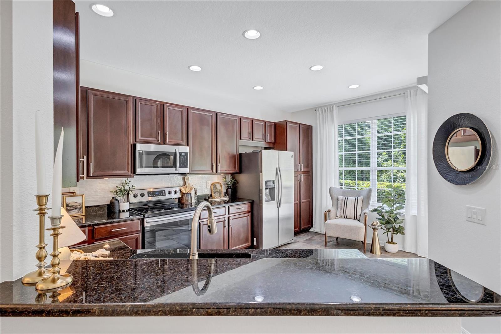8228 VILLA GRANDE CT
