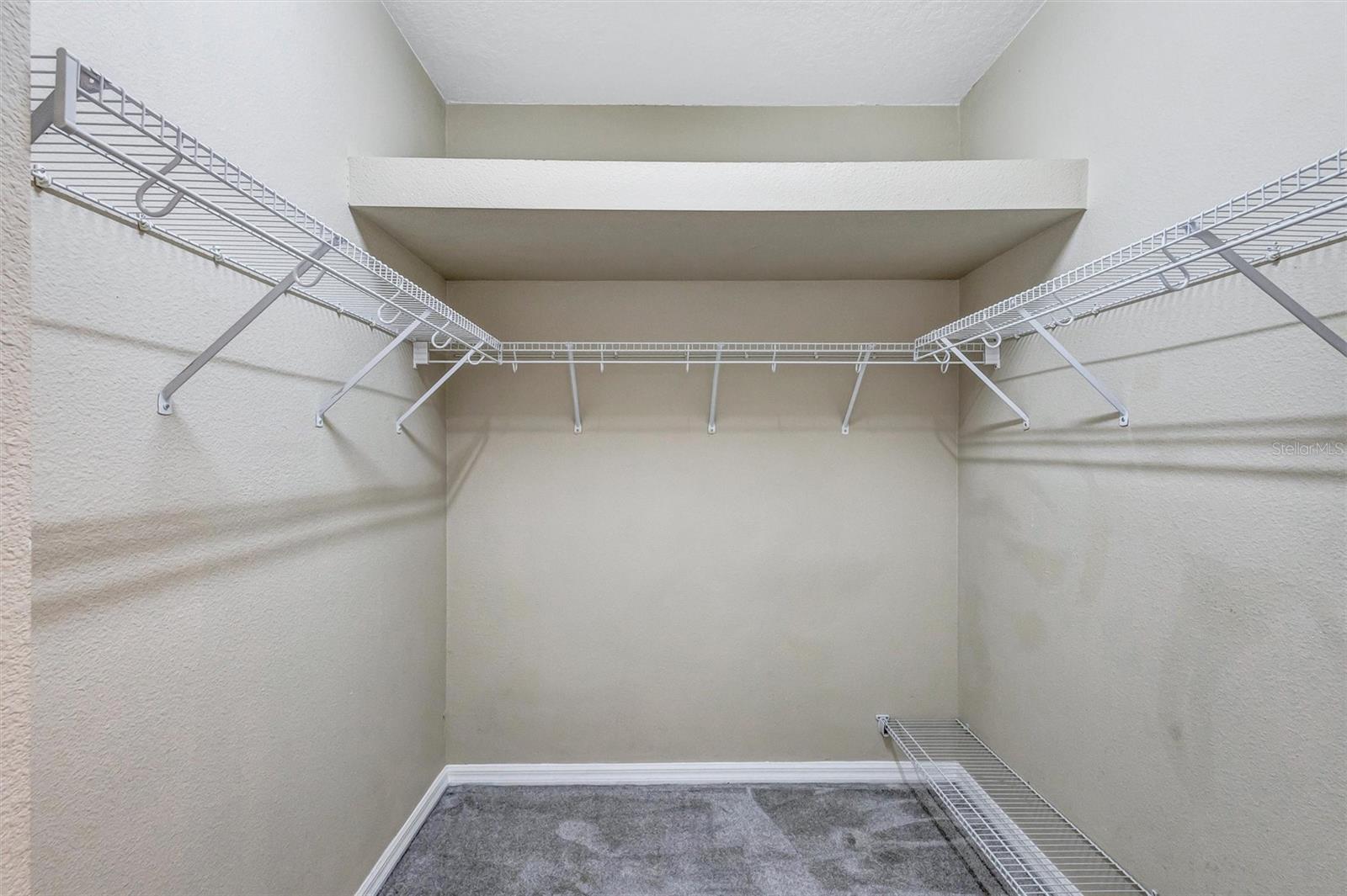 8228 VILLA GRANDE CT
