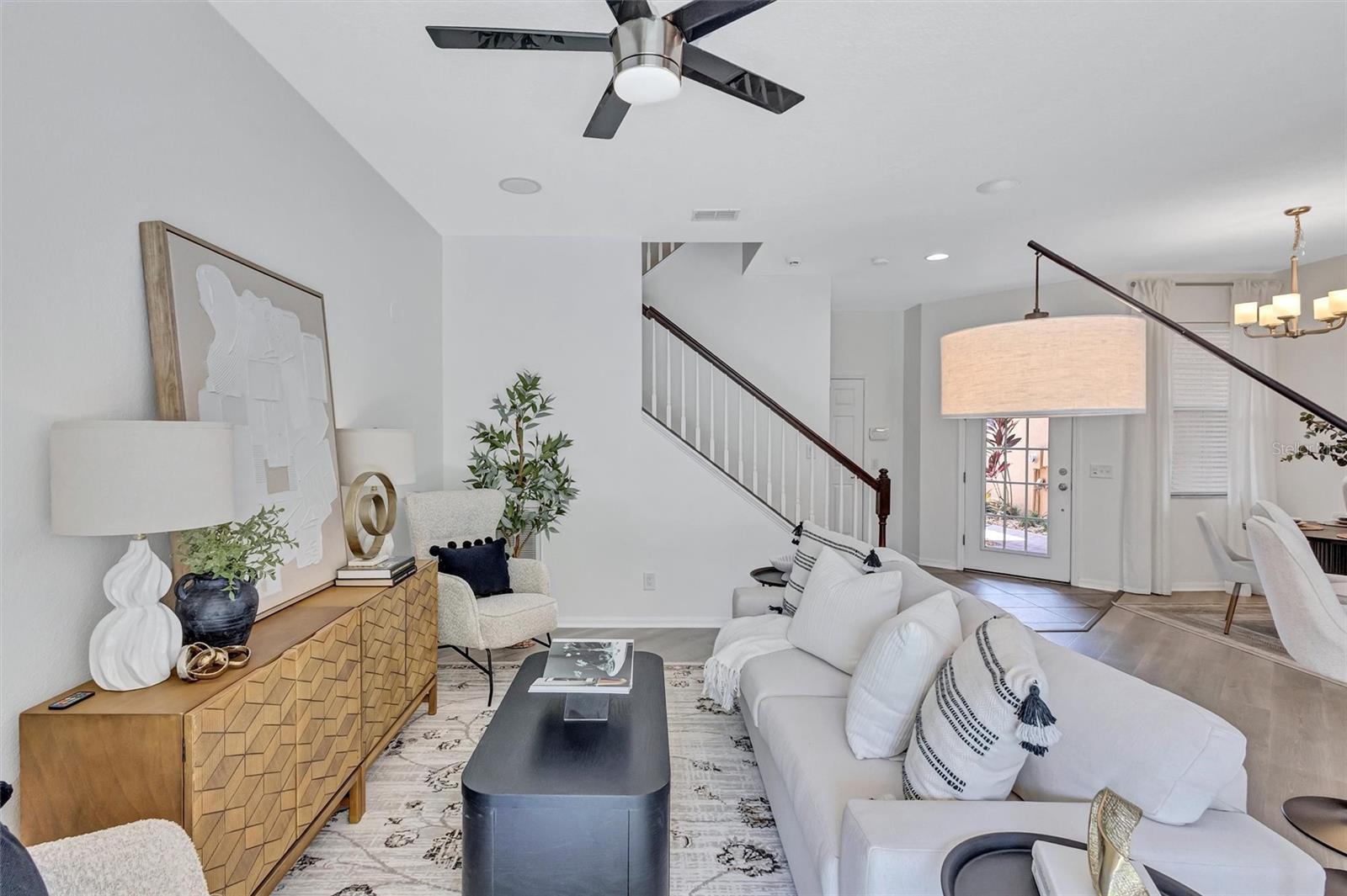 8228 VILLA GRANDE CT