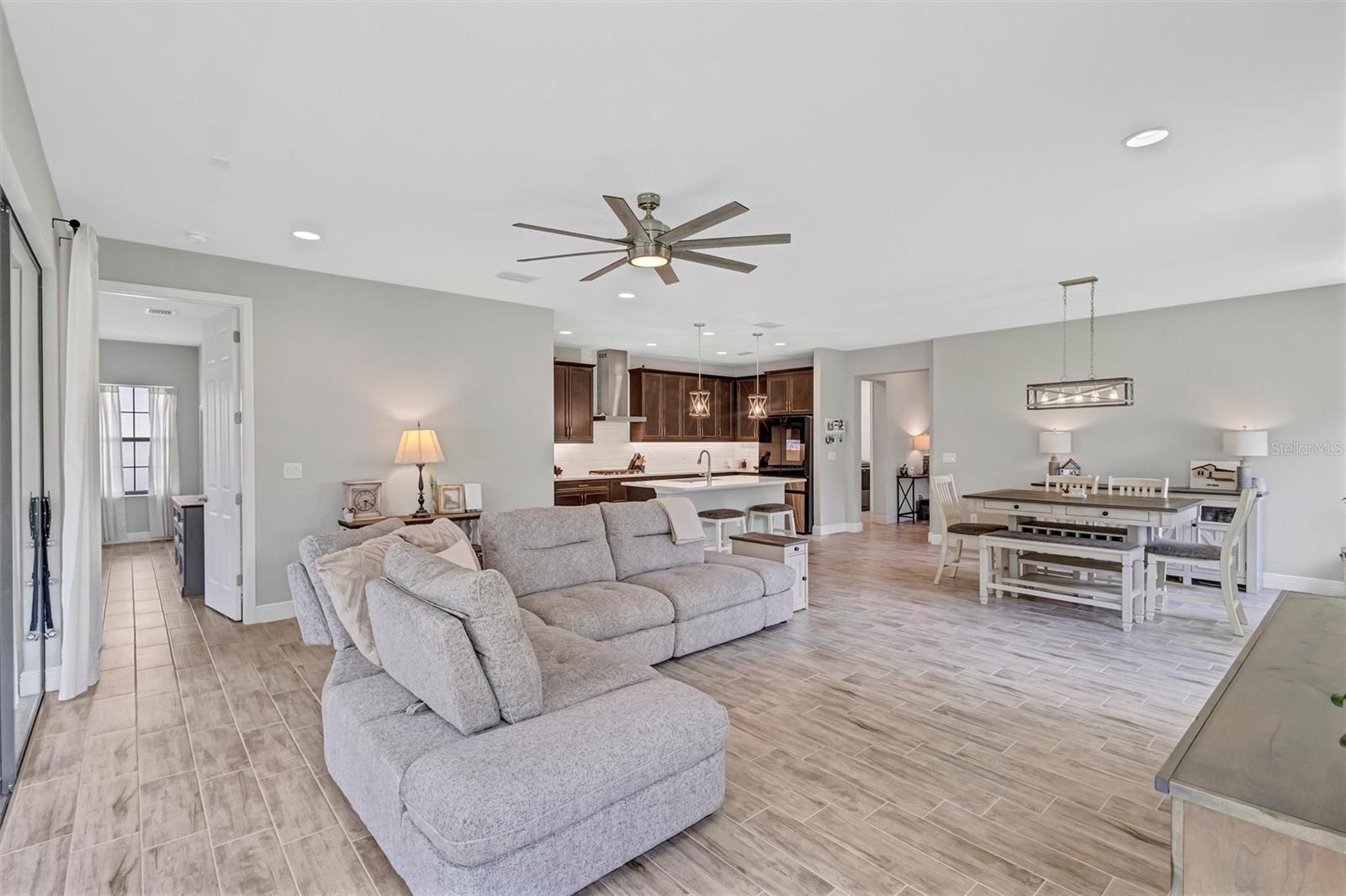 12717 OAK HILL WAY