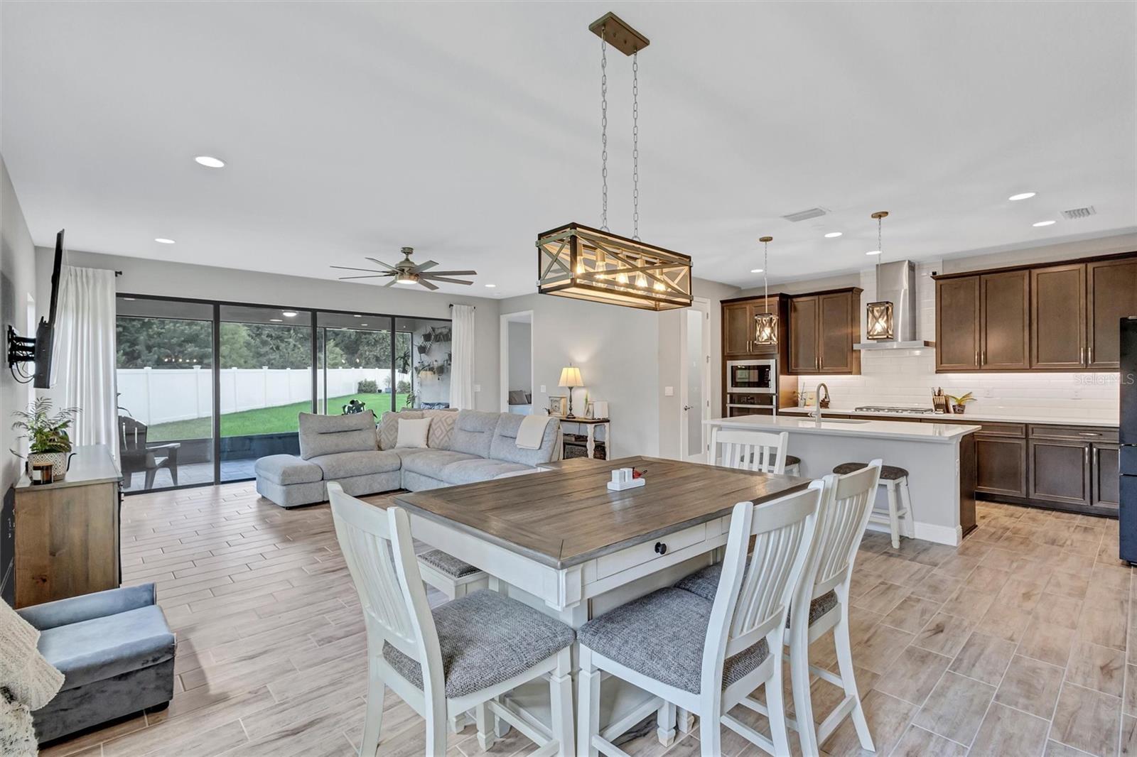 12717 OAK HILL WAY