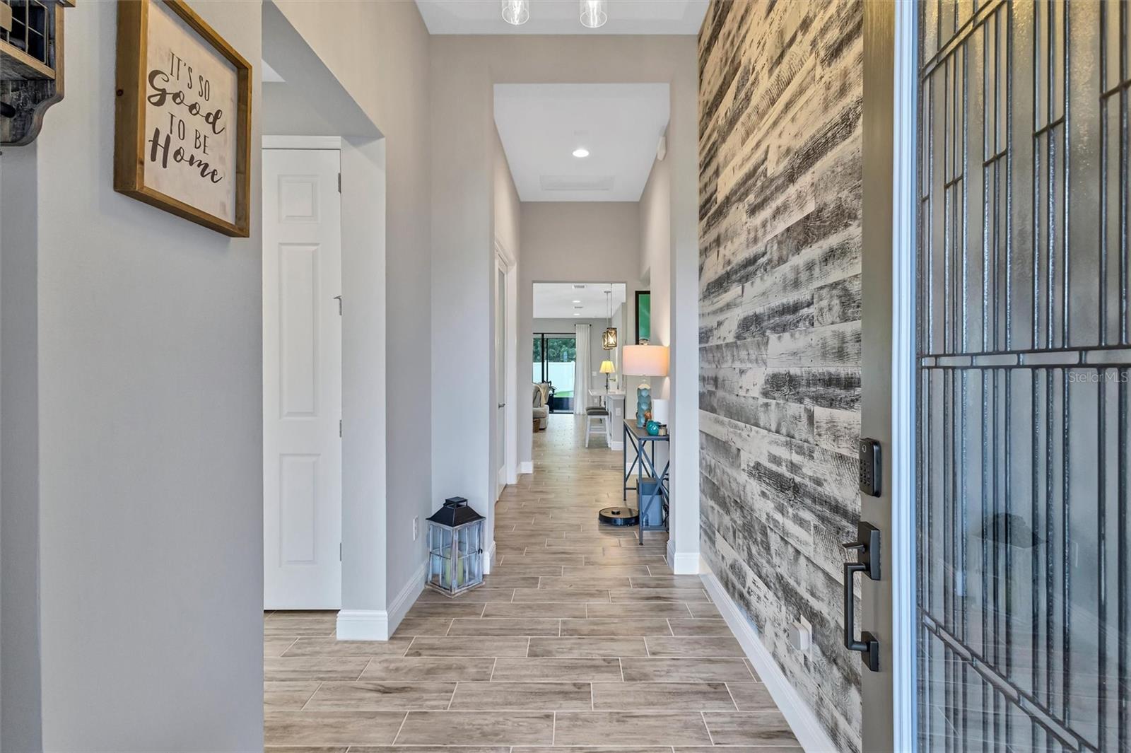 12717 OAK HILL WAY