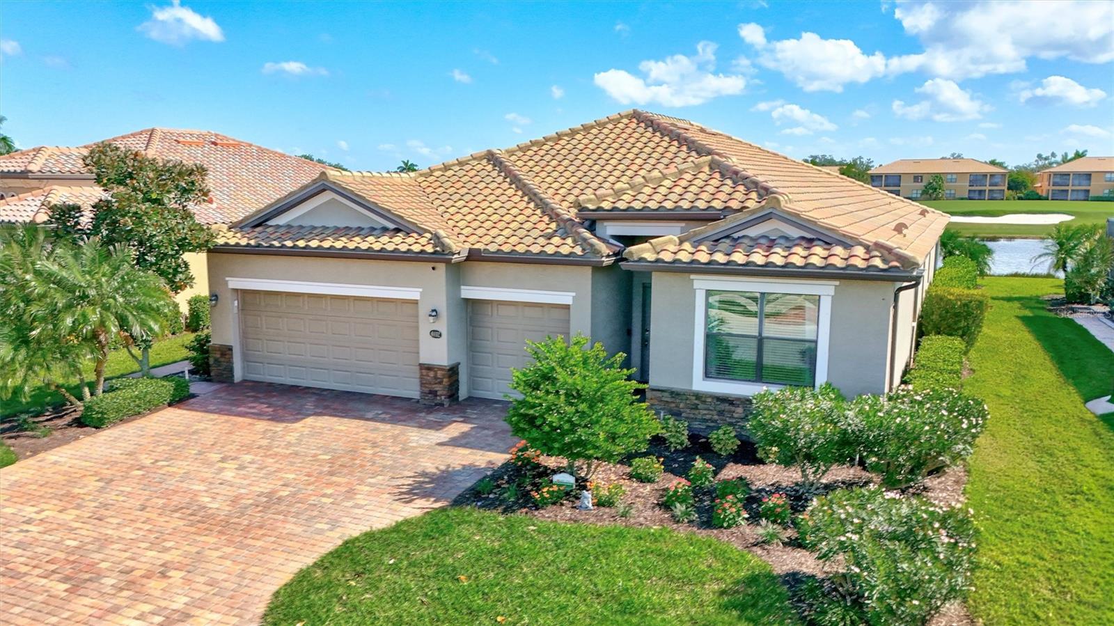 6832 WILD LAKE TER