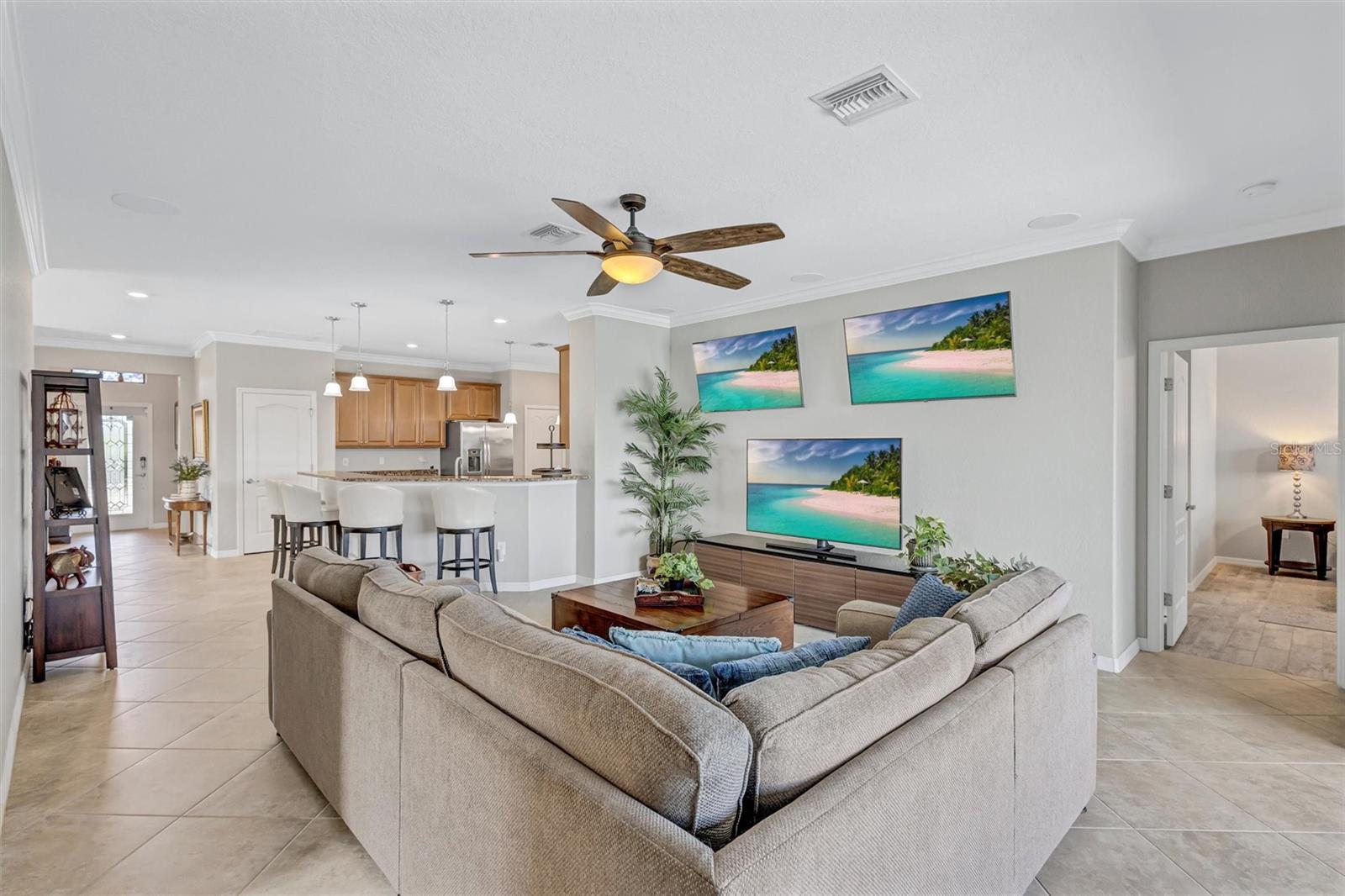 6832 WILD LAKE TER