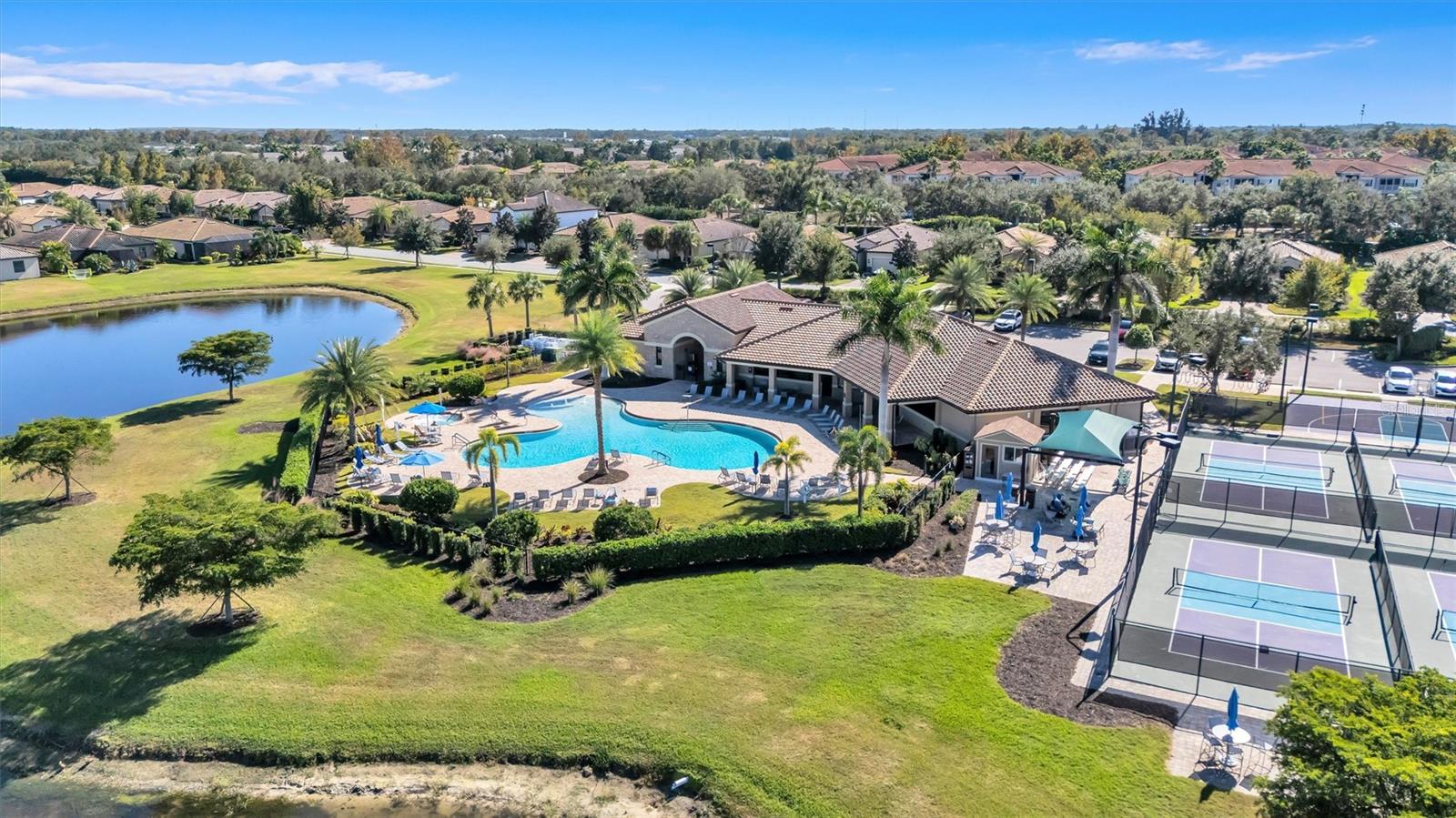 6832 WILD LAKE TER
