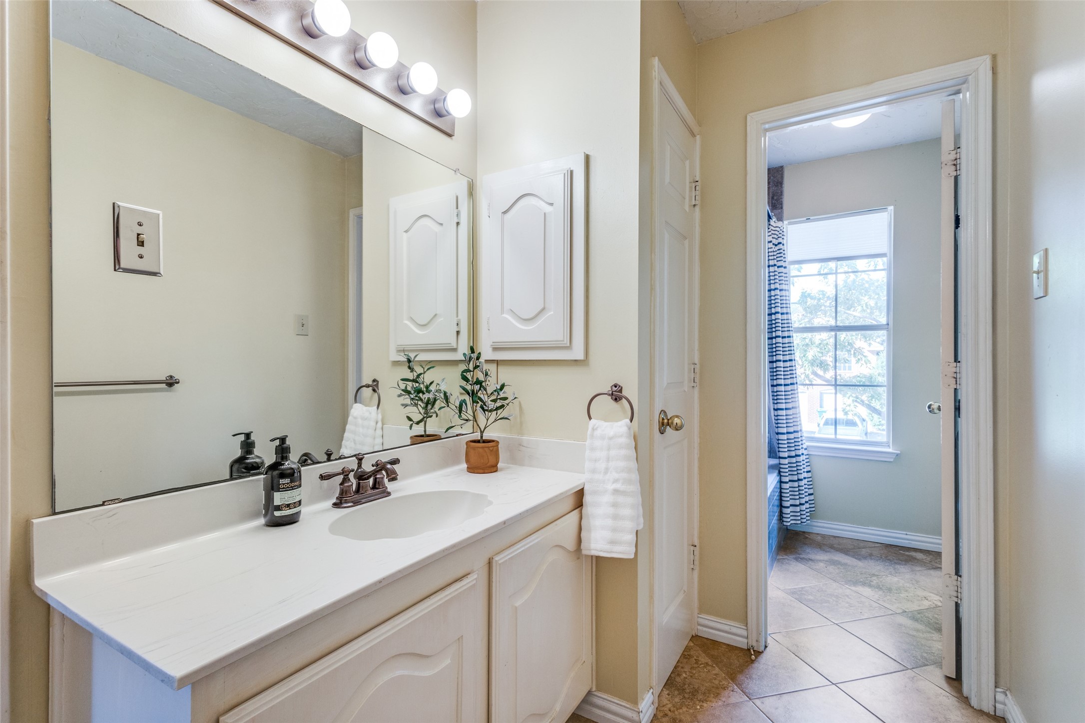 2313 Misty Trail Lane