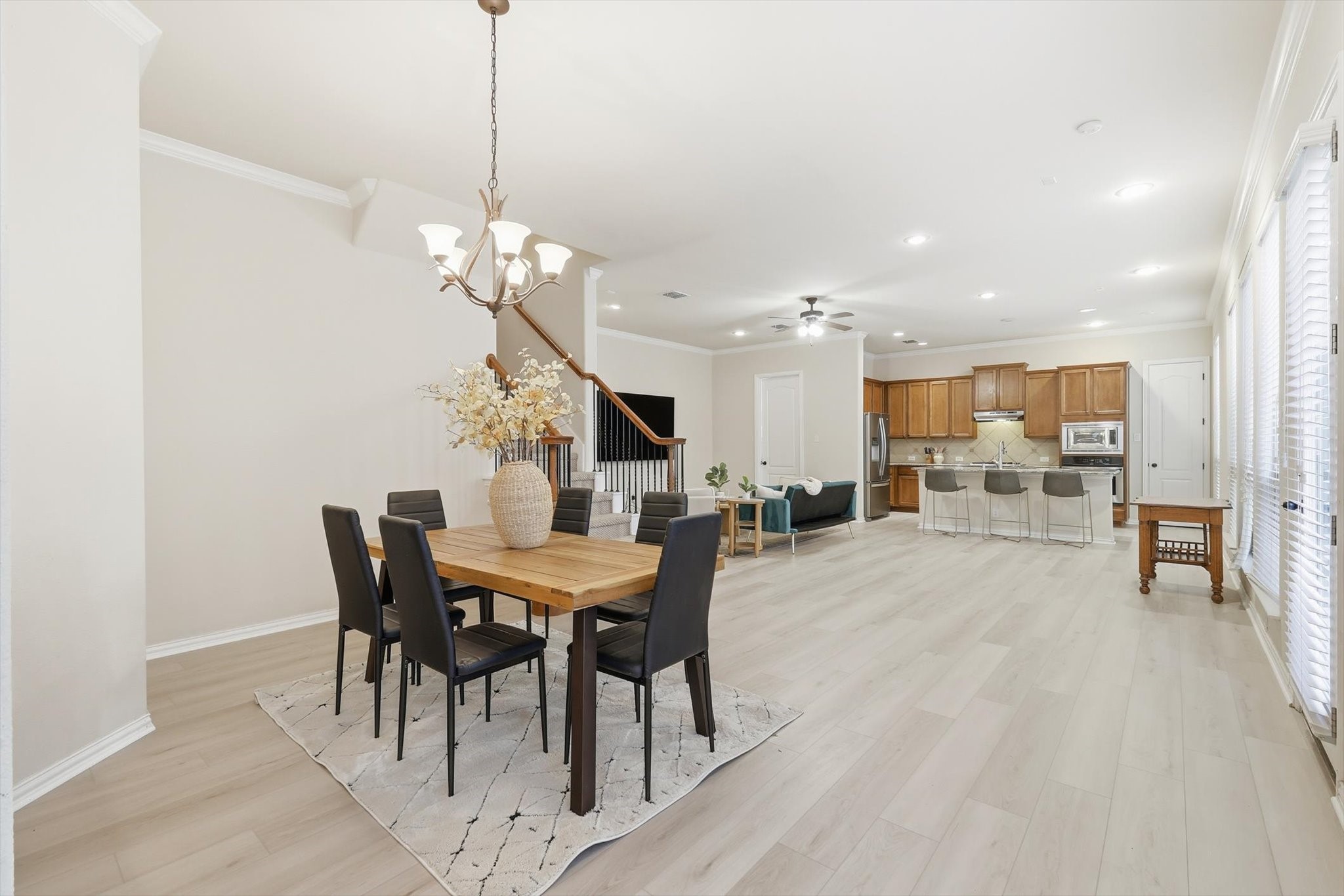 2462 Sunderland Lane