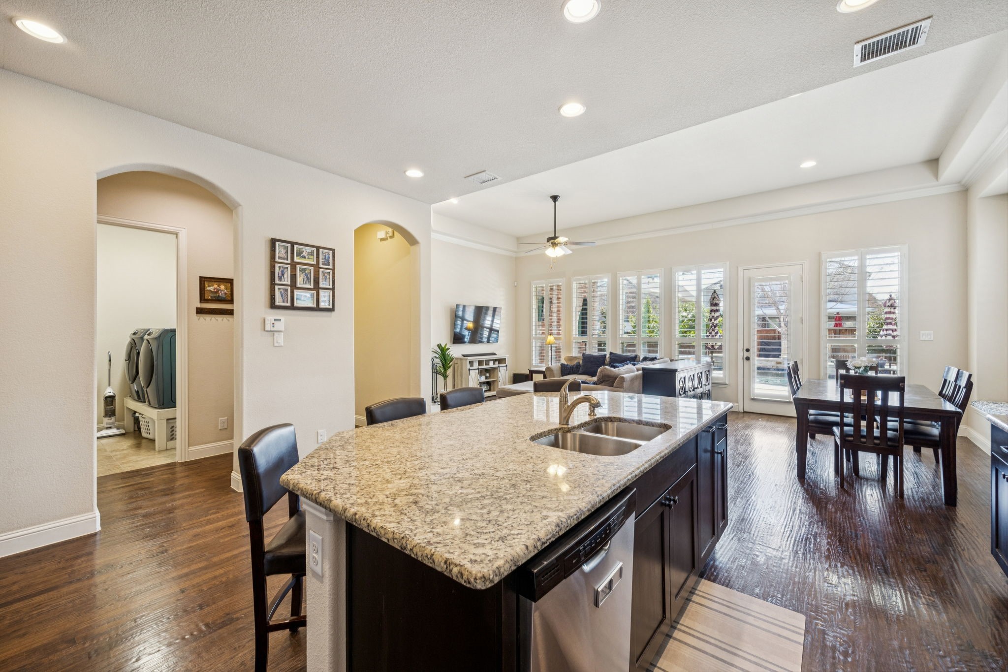 1832 Seminole Lane