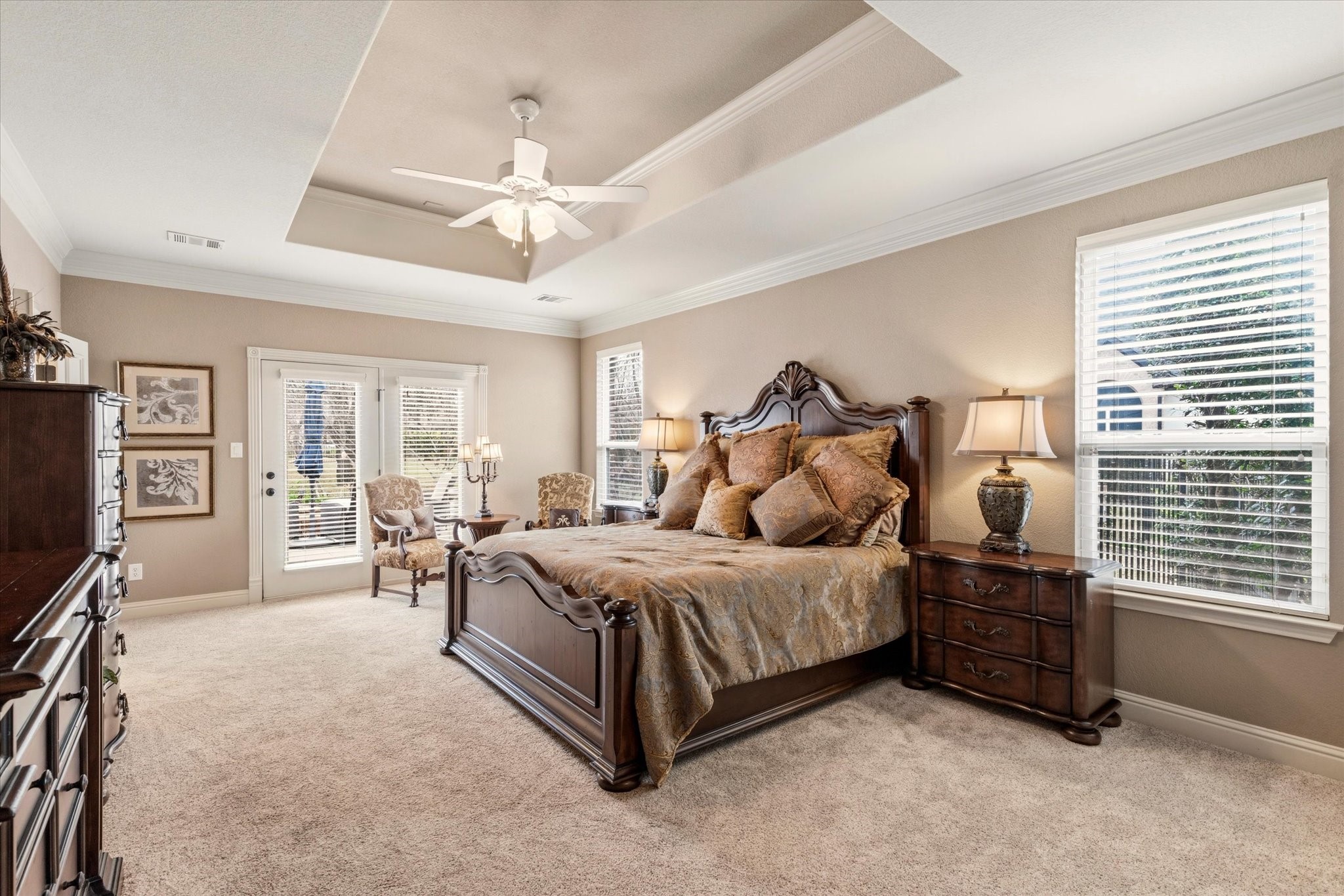 2200 Roadrunner Drive