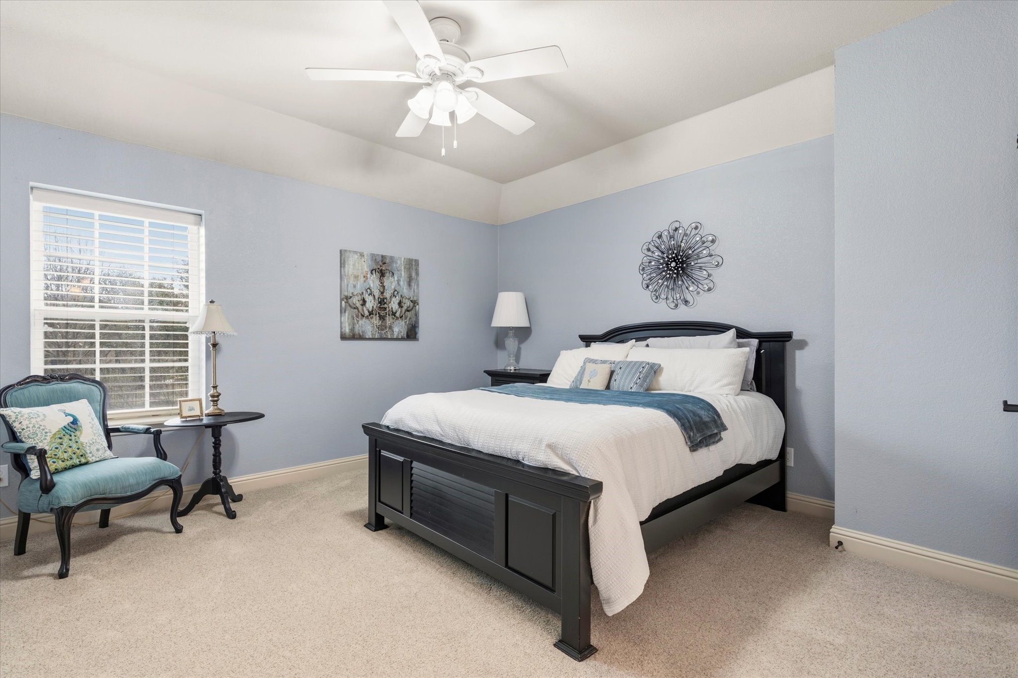 2200 Roadrunner Drive