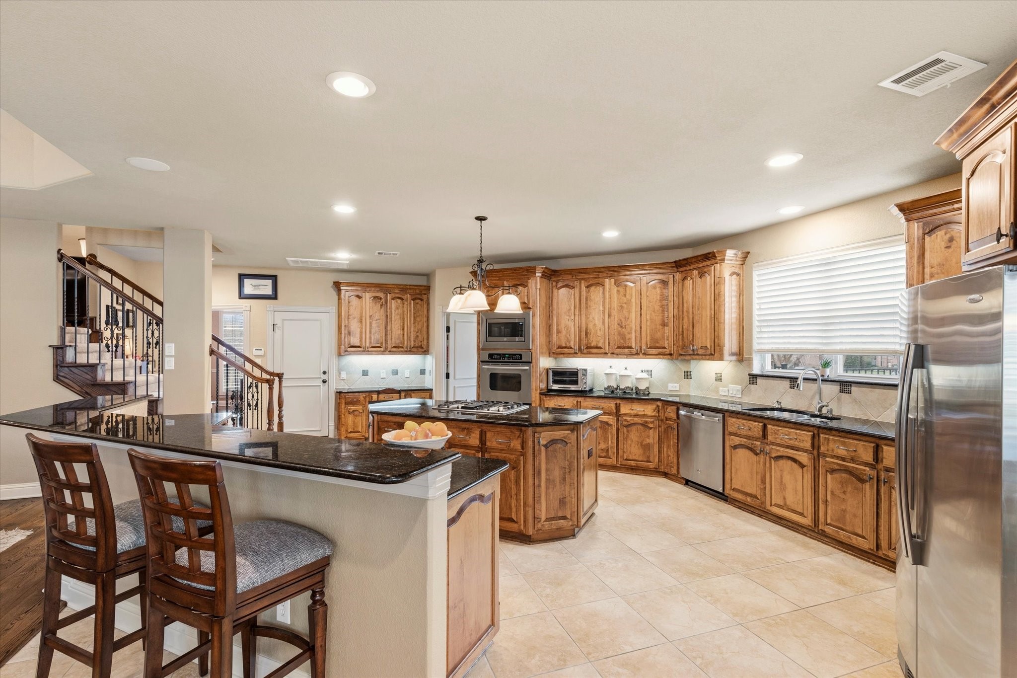 2200 Roadrunner Drive