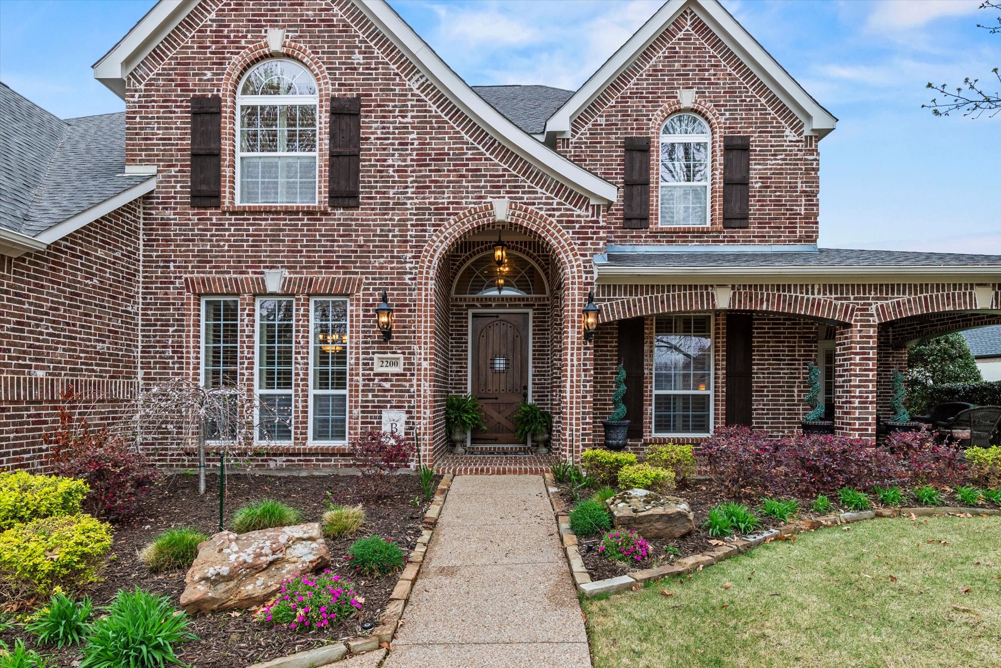 2200 Roadrunner Drive