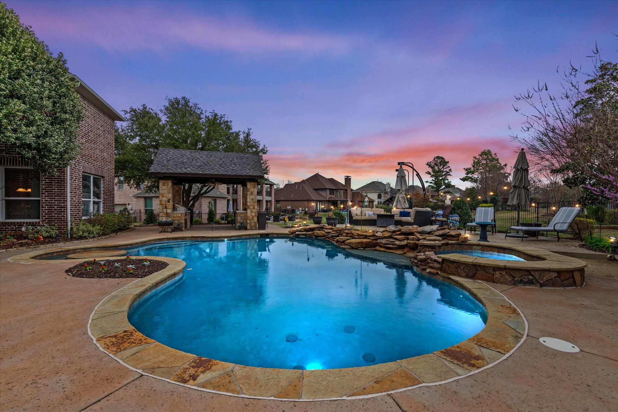 2200 Roadrunner Drive