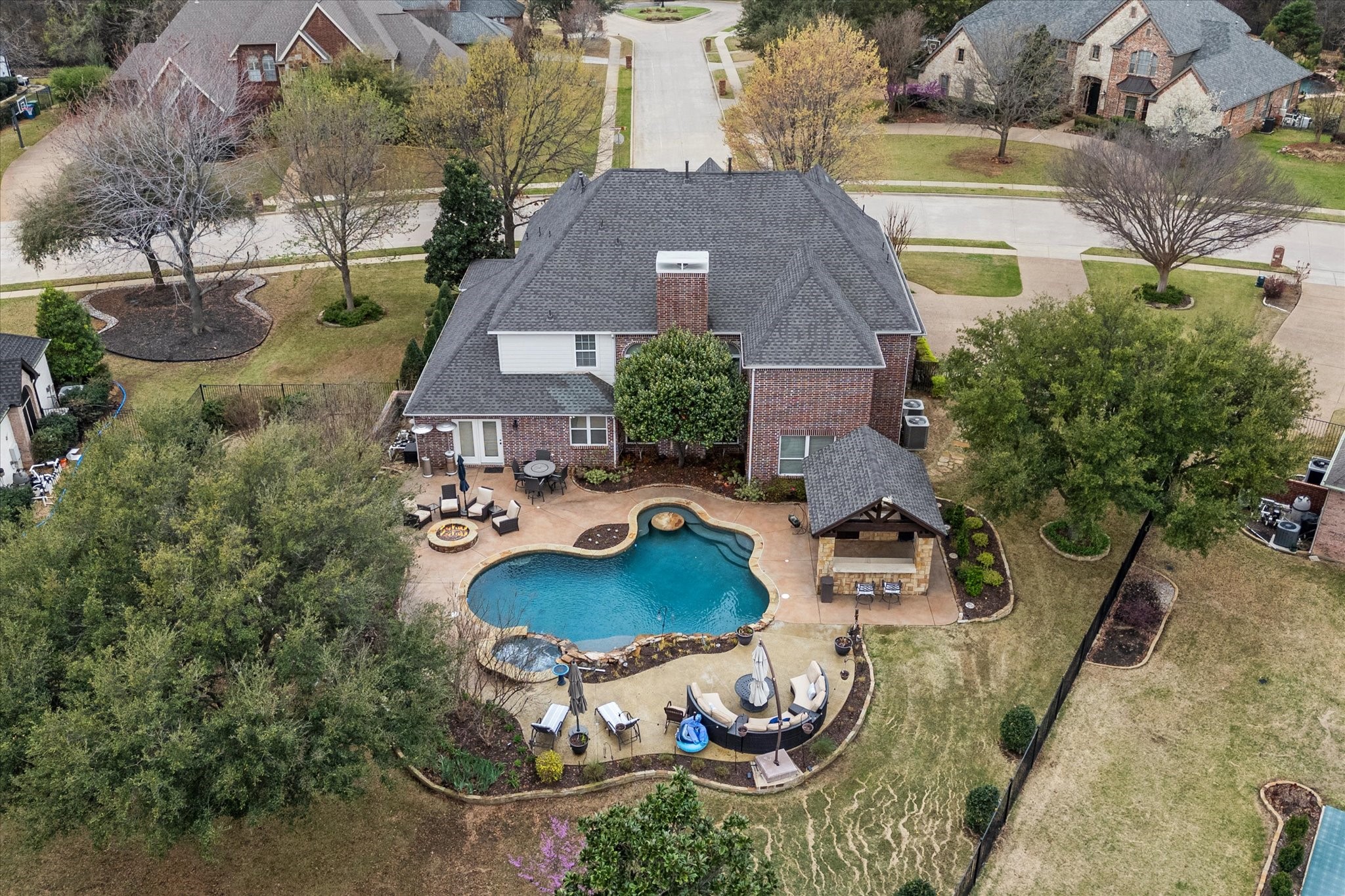 2200 Roadrunner Drive