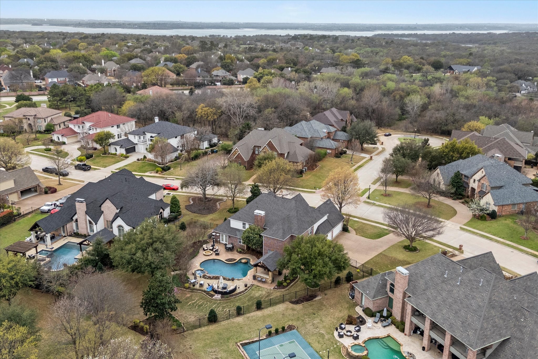 2200 Roadrunner Drive