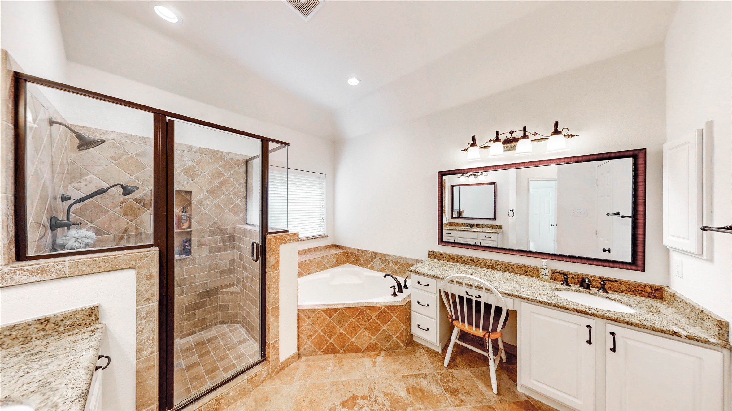 5900 Lavon Drive