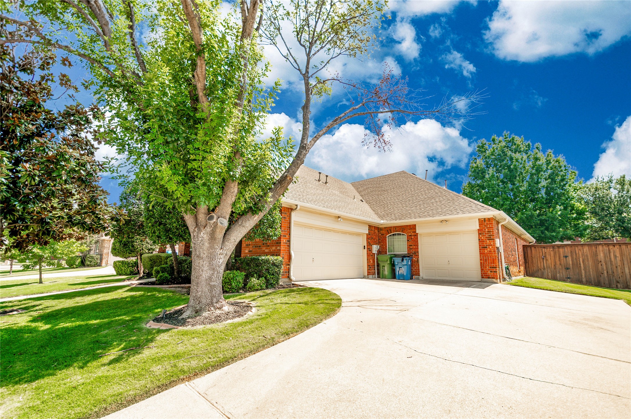 5900 Lavon Drive