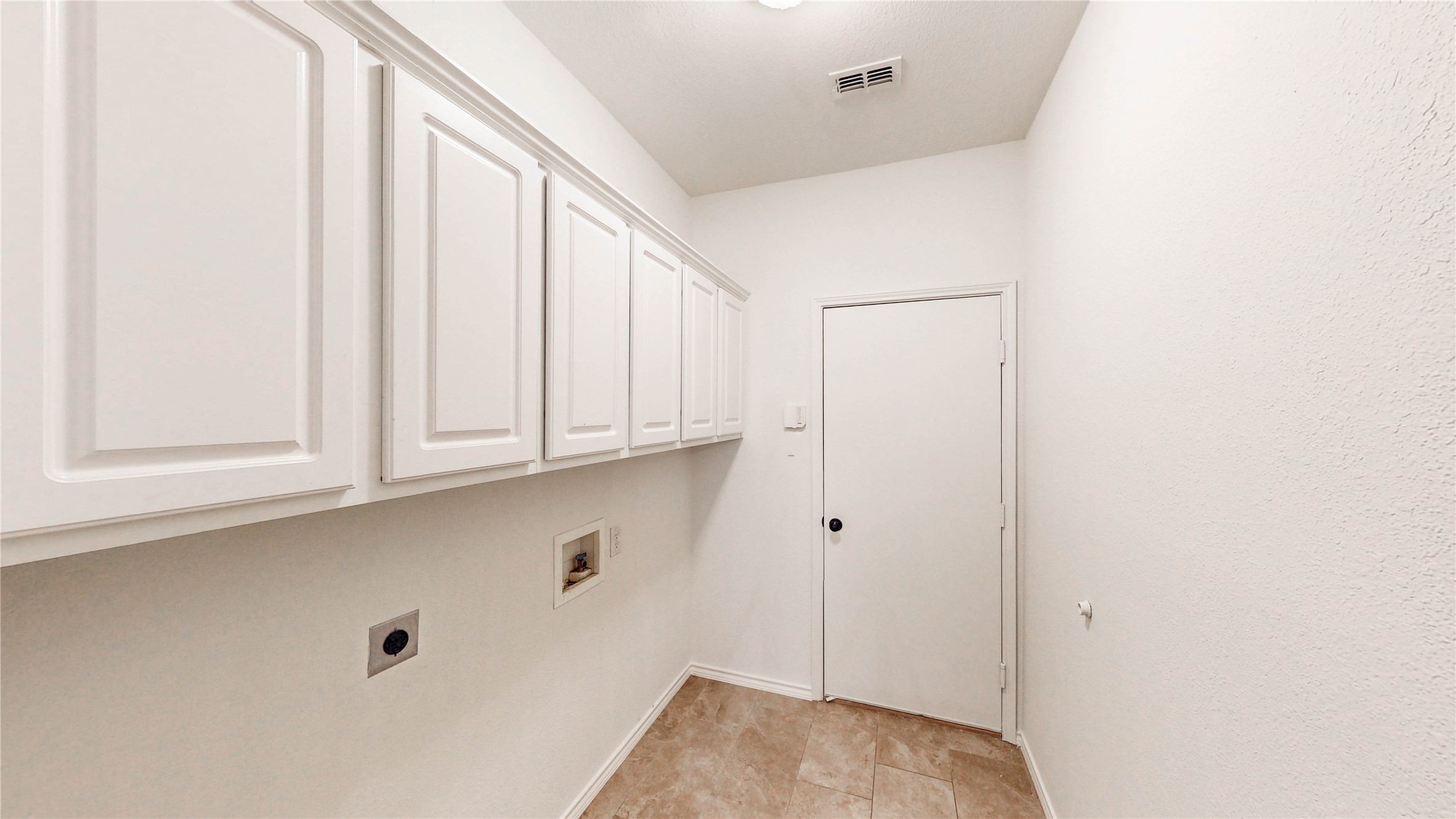 5900 Lavon Drive